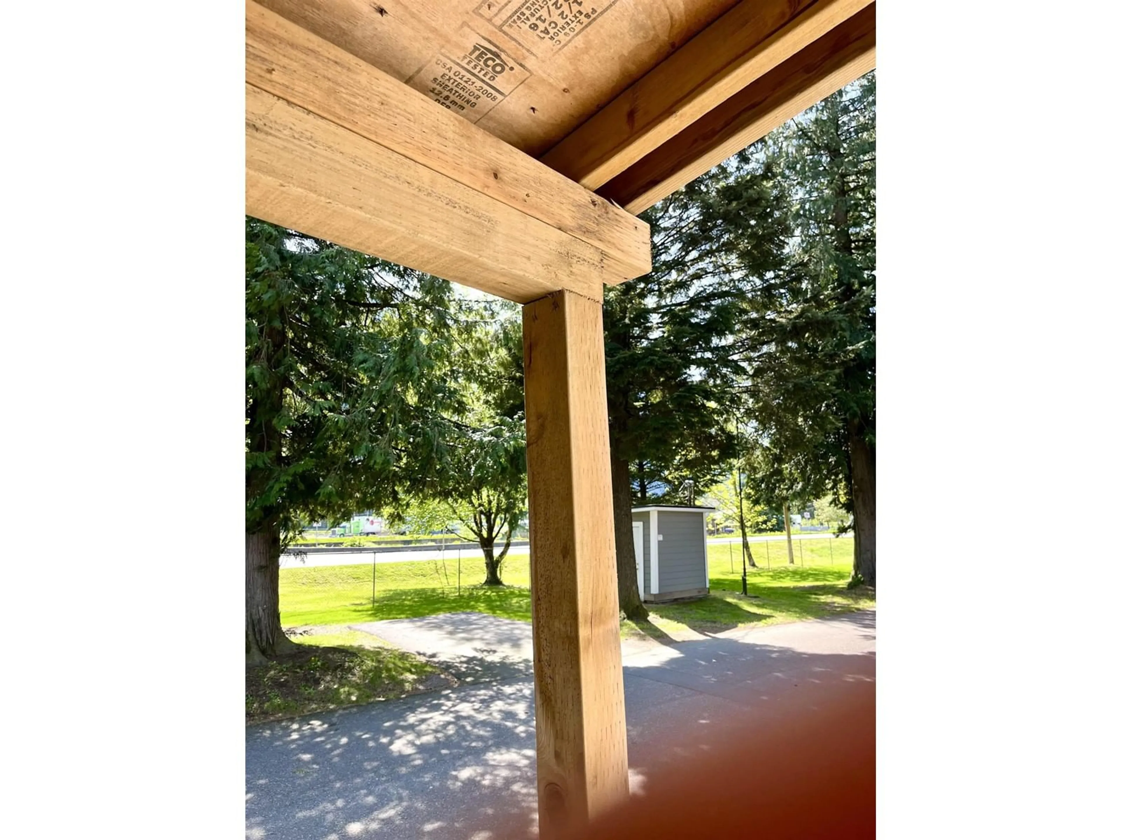 Patio, forest/trees view for 20 - 63071 FLOOD HOPE ROAD, Hope British Columbia V0X1L2