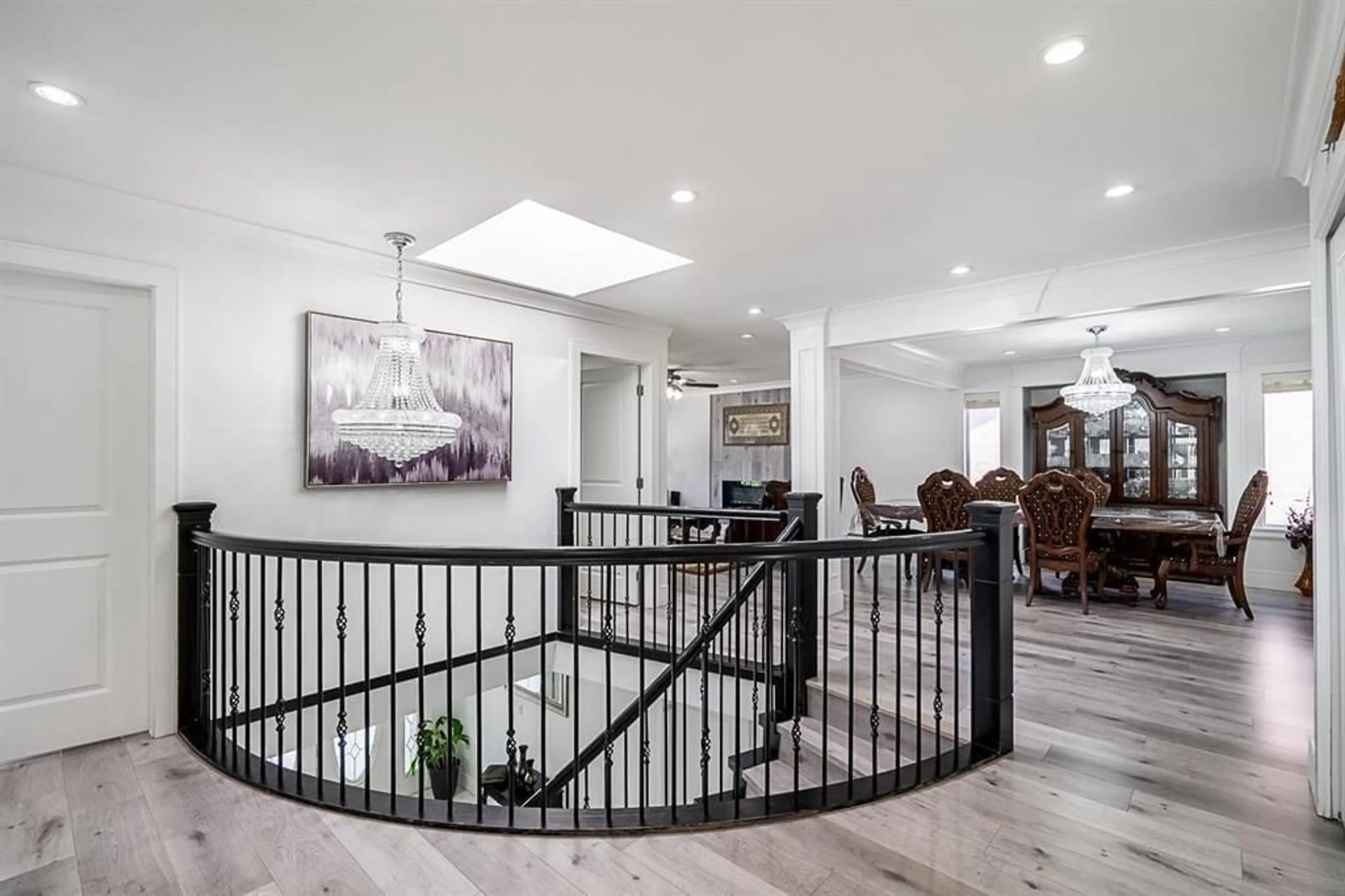 Indoor foyer for 14298 90, Surrey British Columbia V3V7W2