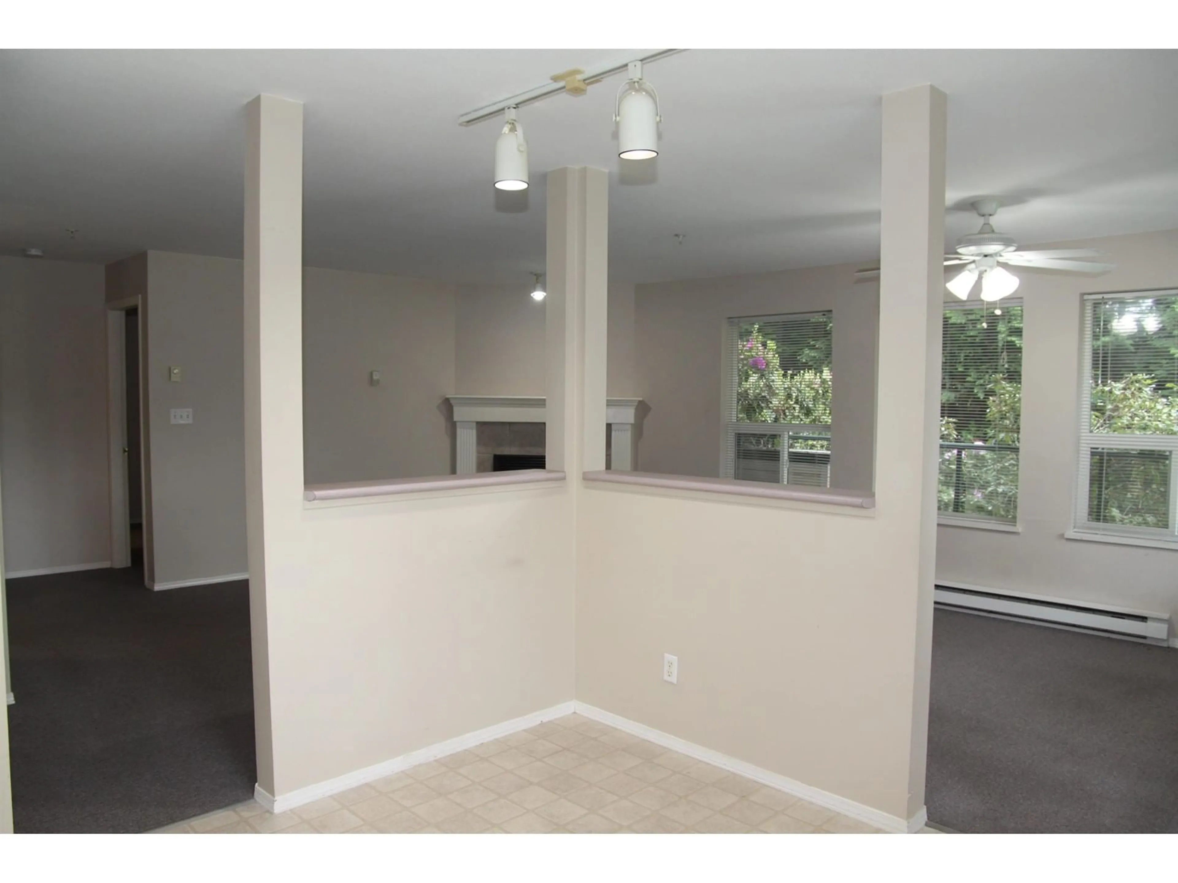 A pic of a room for 105 - 33708 KING, Abbotsford British Columbia V2S8C6