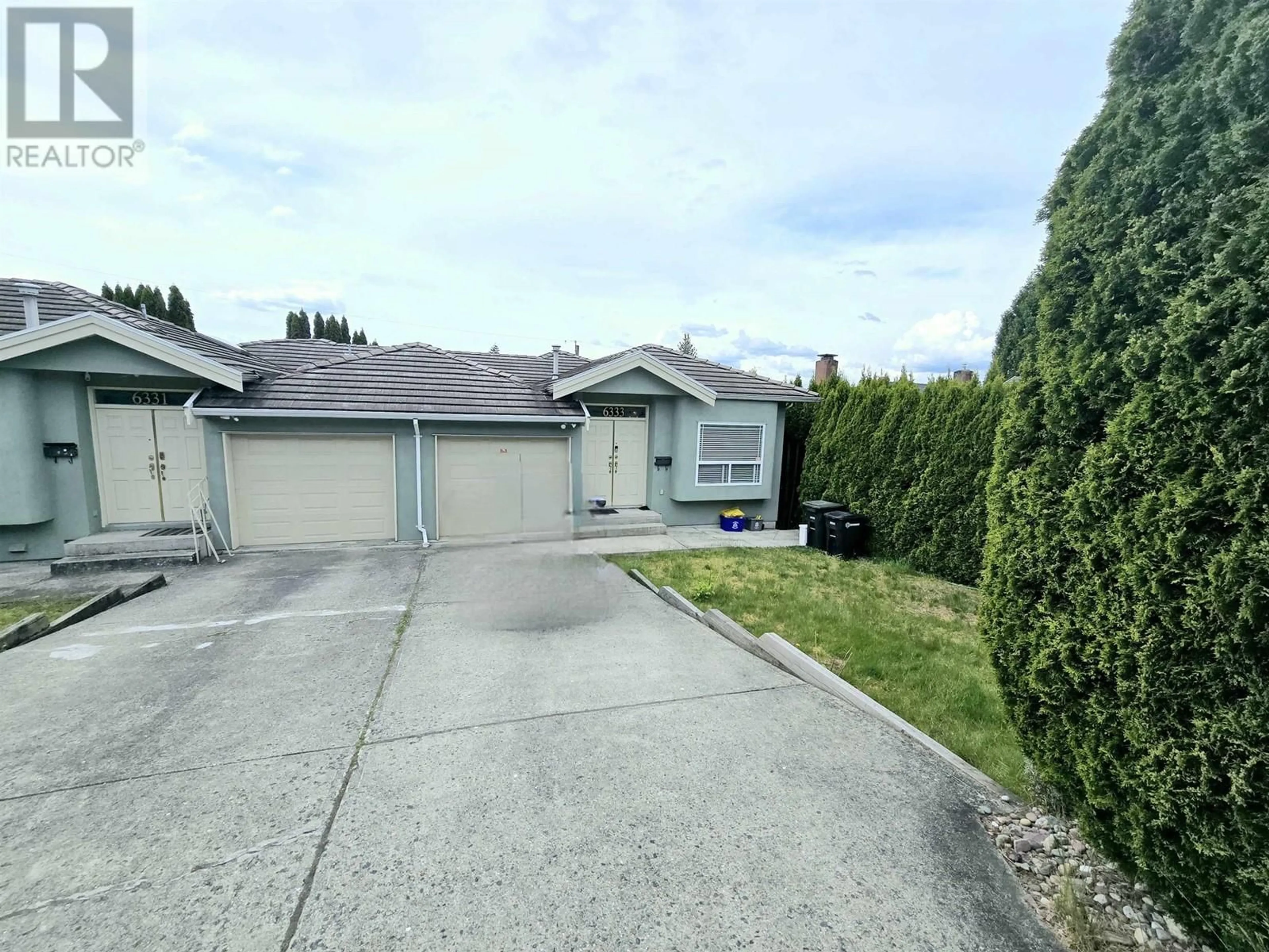 A pic from outside/outdoor area/front of a property/back of a property/a pic from drone, street for 6333 BURNS STREET, Burnaby British Columbia V5E1T3