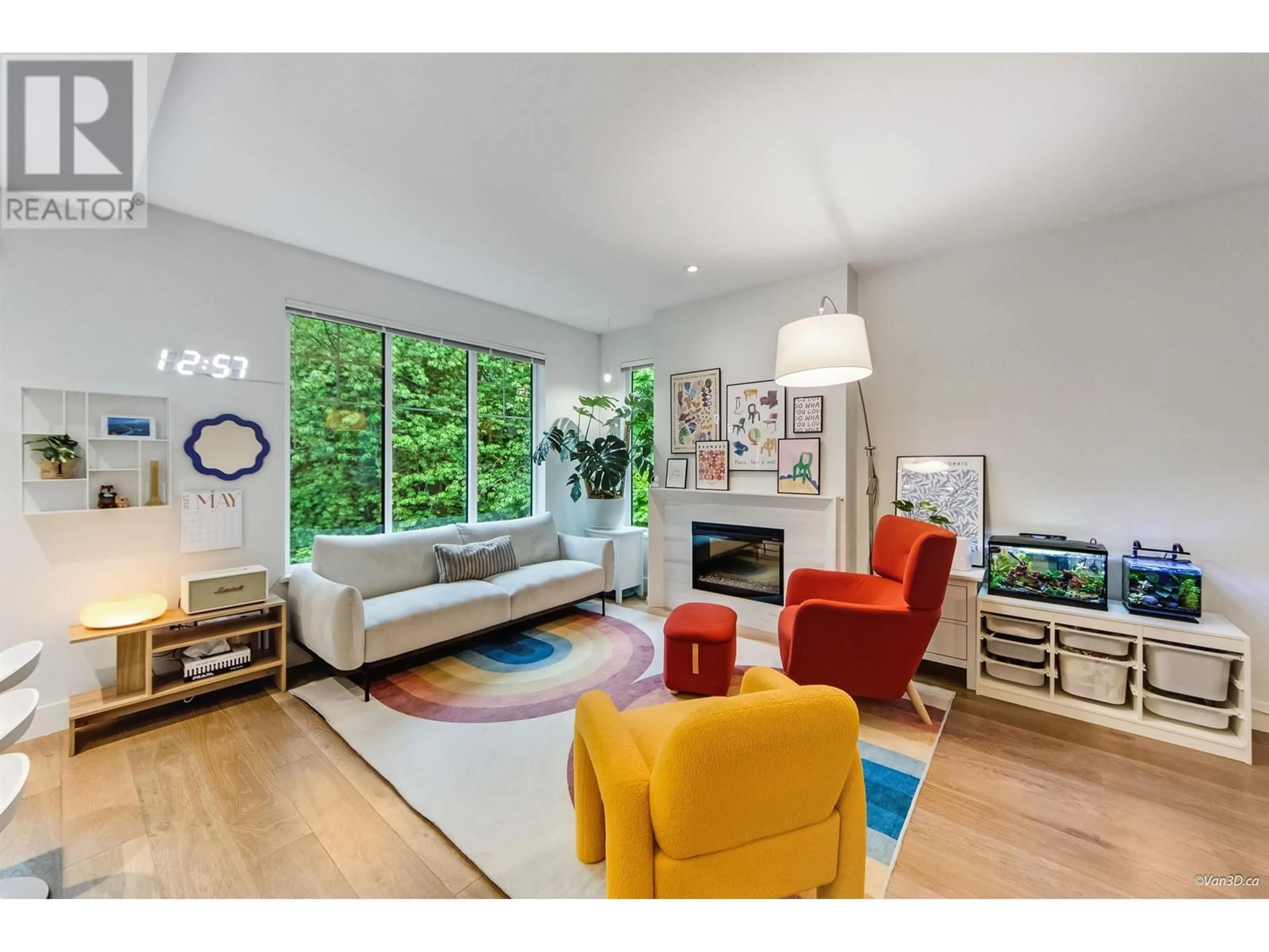 Living room with furniture, unknown for 37 - 3306 PRINCETON AVENUE, Coquitlam British Columbia V3E0M9