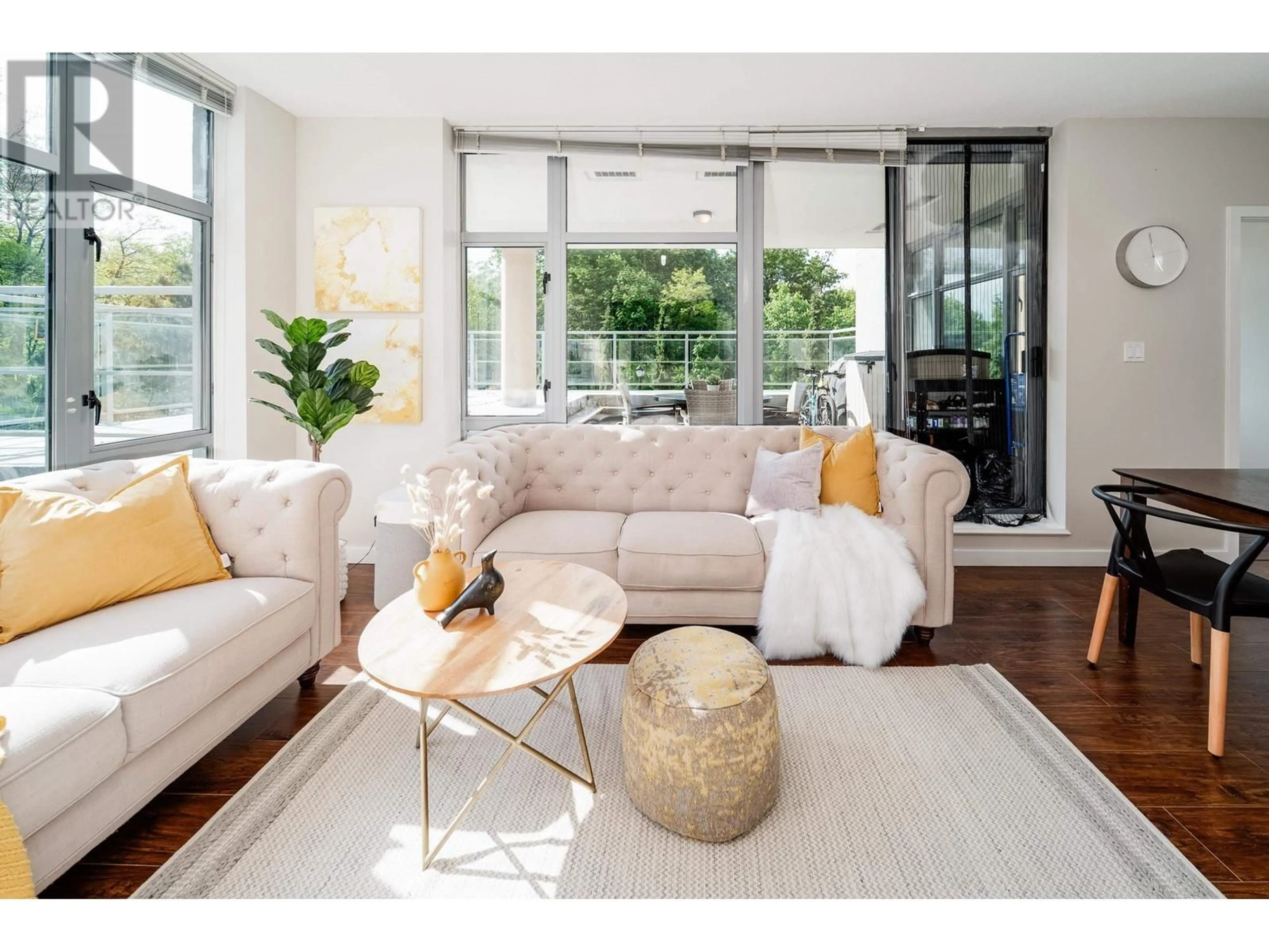 Living room with furniture, unknown for 608 - 280 ROSS DRIVE, New Westminster British Columbia V3L0C2