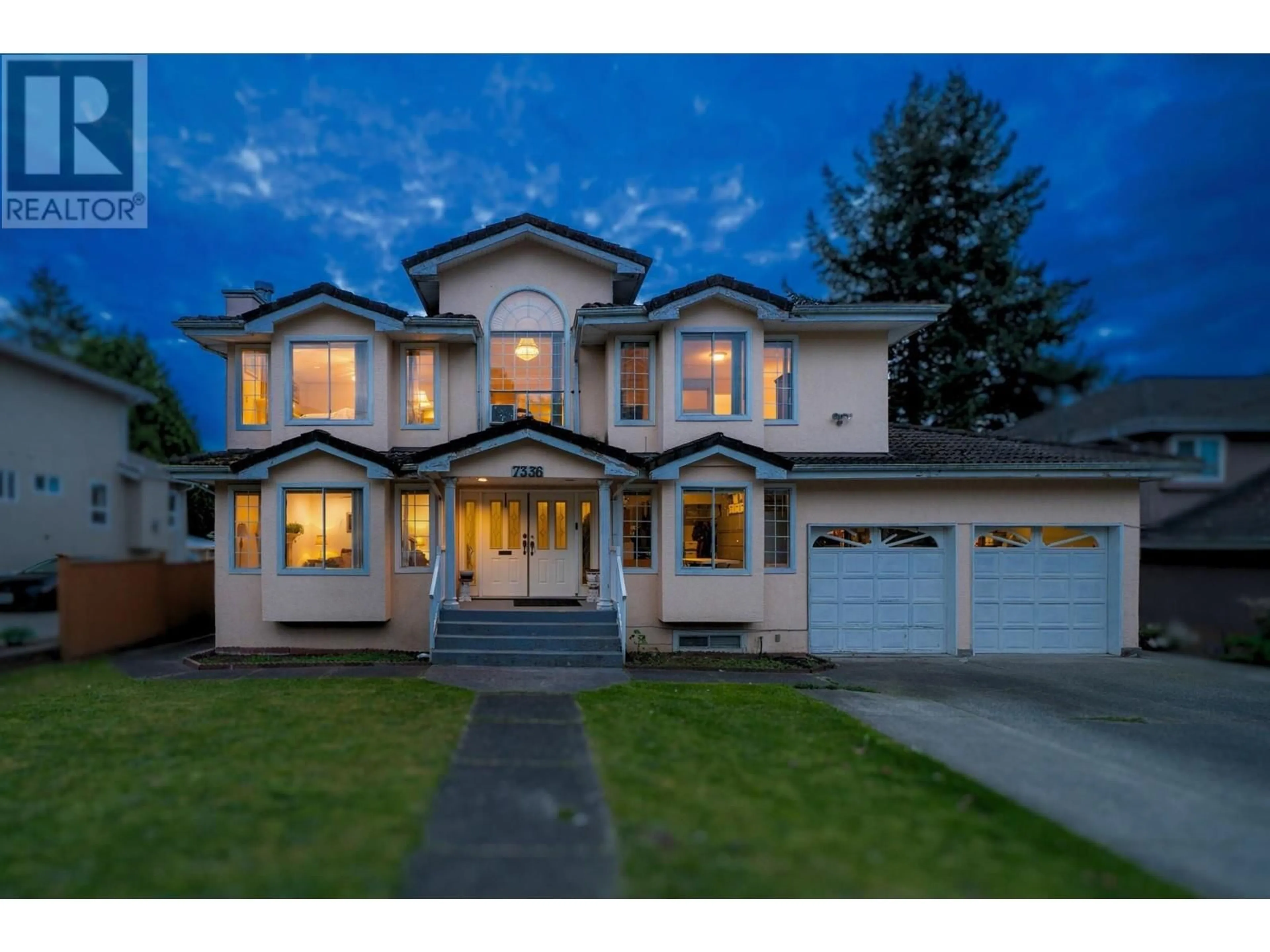 Home with vinyl exterior material, street for 7336 16TH AVENUE, Burnaby British Columbia V3N1N8
