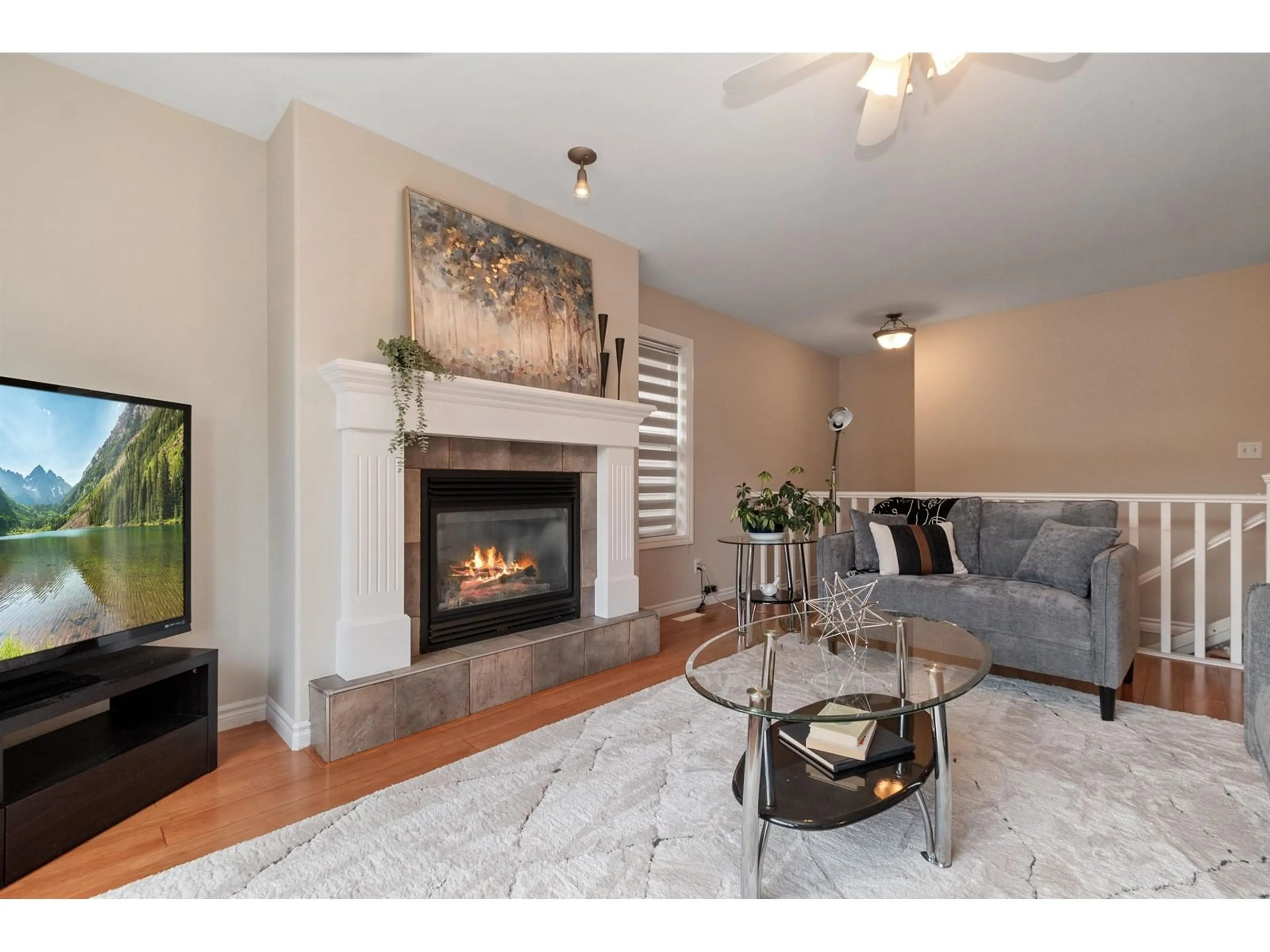 Living room with furniture, unknown for A - 46604 RAMONA DRIVE, Chilliwack British Columbia V2P8B4