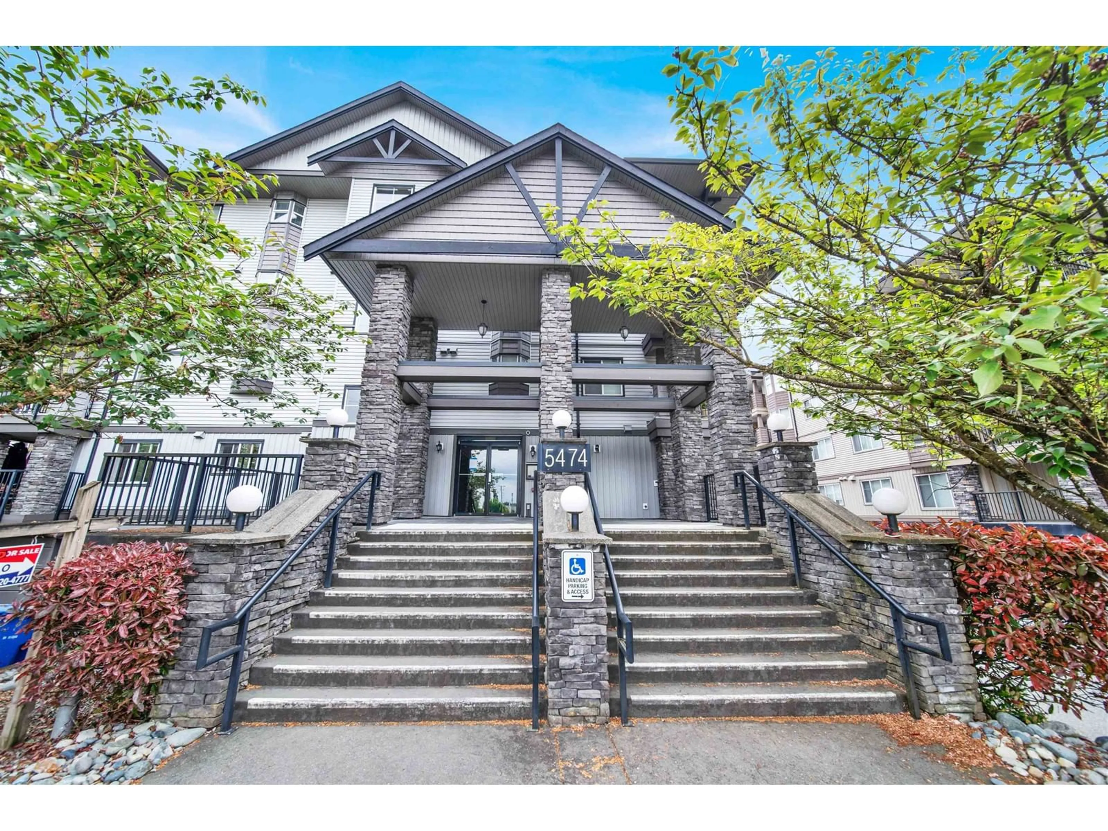 Unknown for 306 - 5474 198, Langley British Columbia V3A1G2