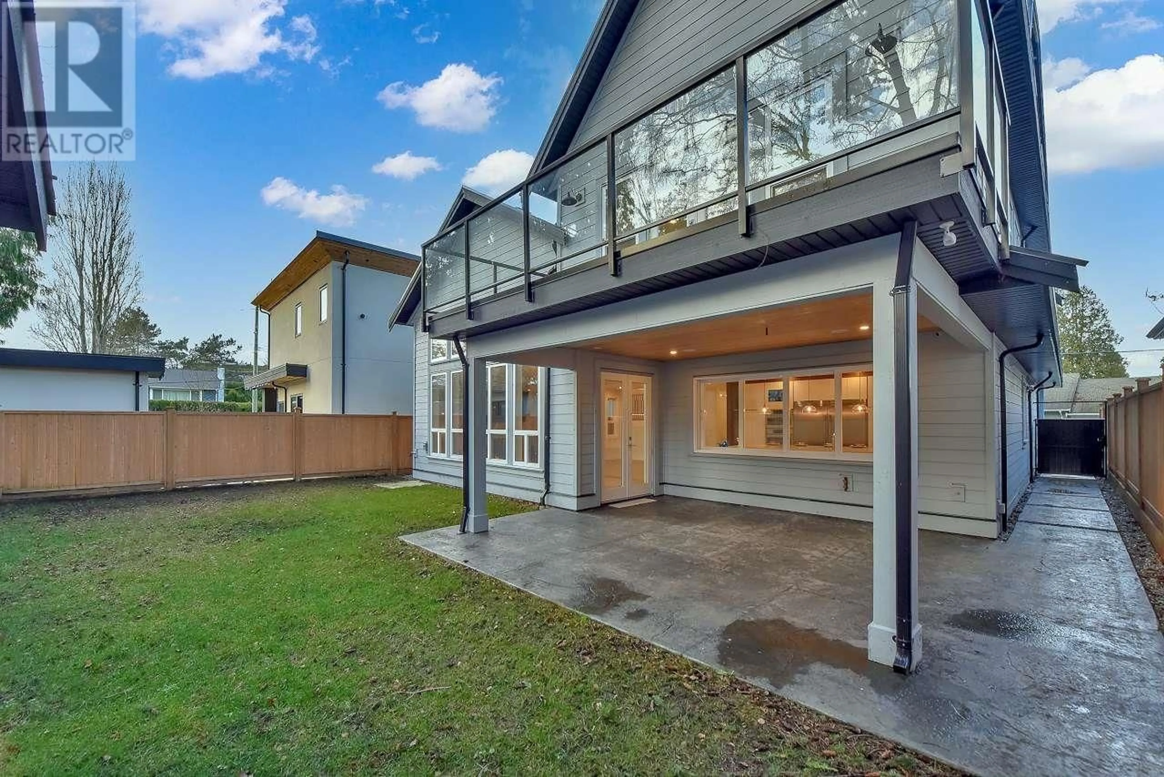 Patio, unknown for 5712 16A AVENUE, Delta British Columbia V4L1H9