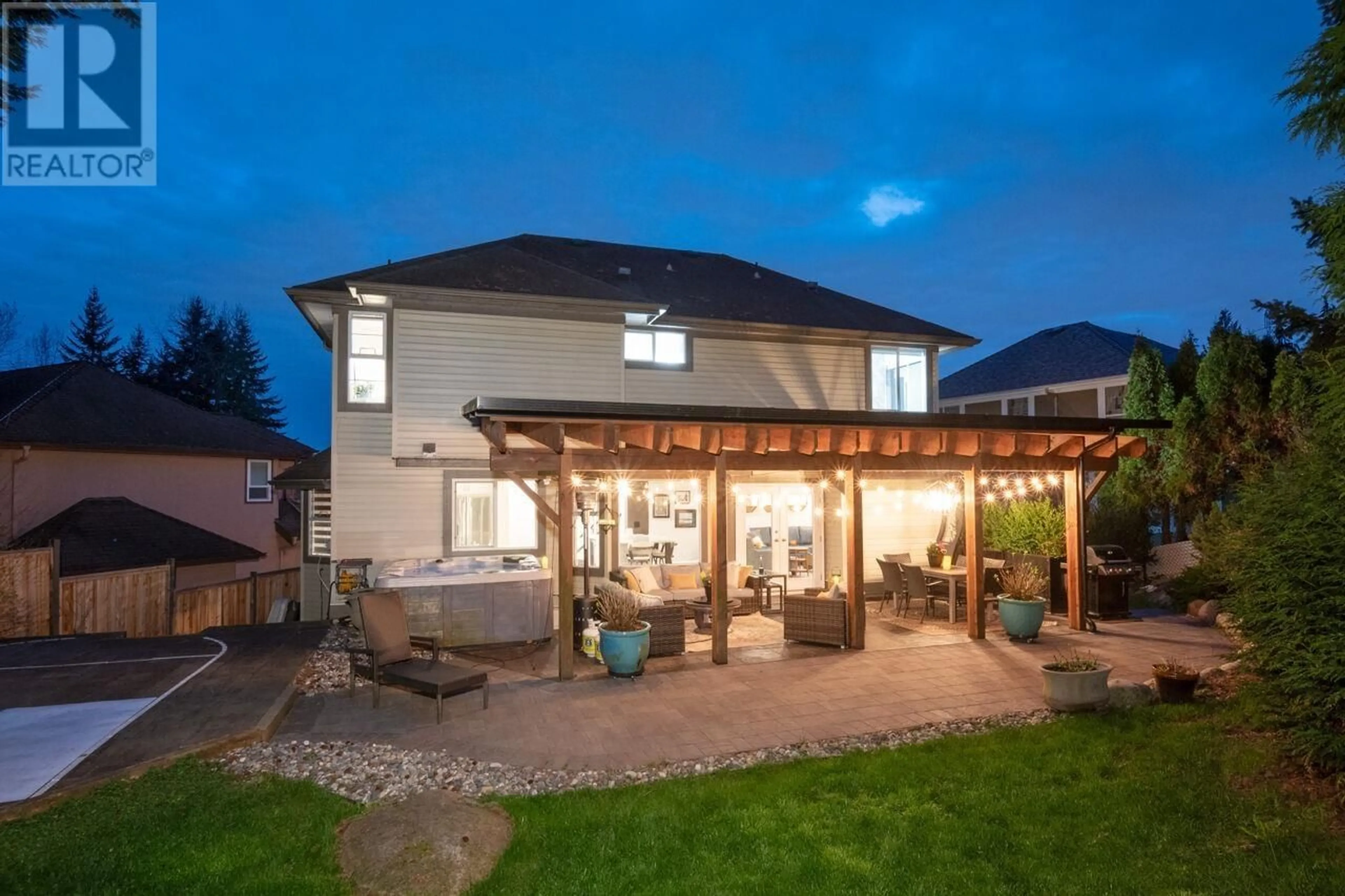 Patio, street for 2823 THIMBLEBERRY COURT, Coquitlam British Columbia V3E2T3