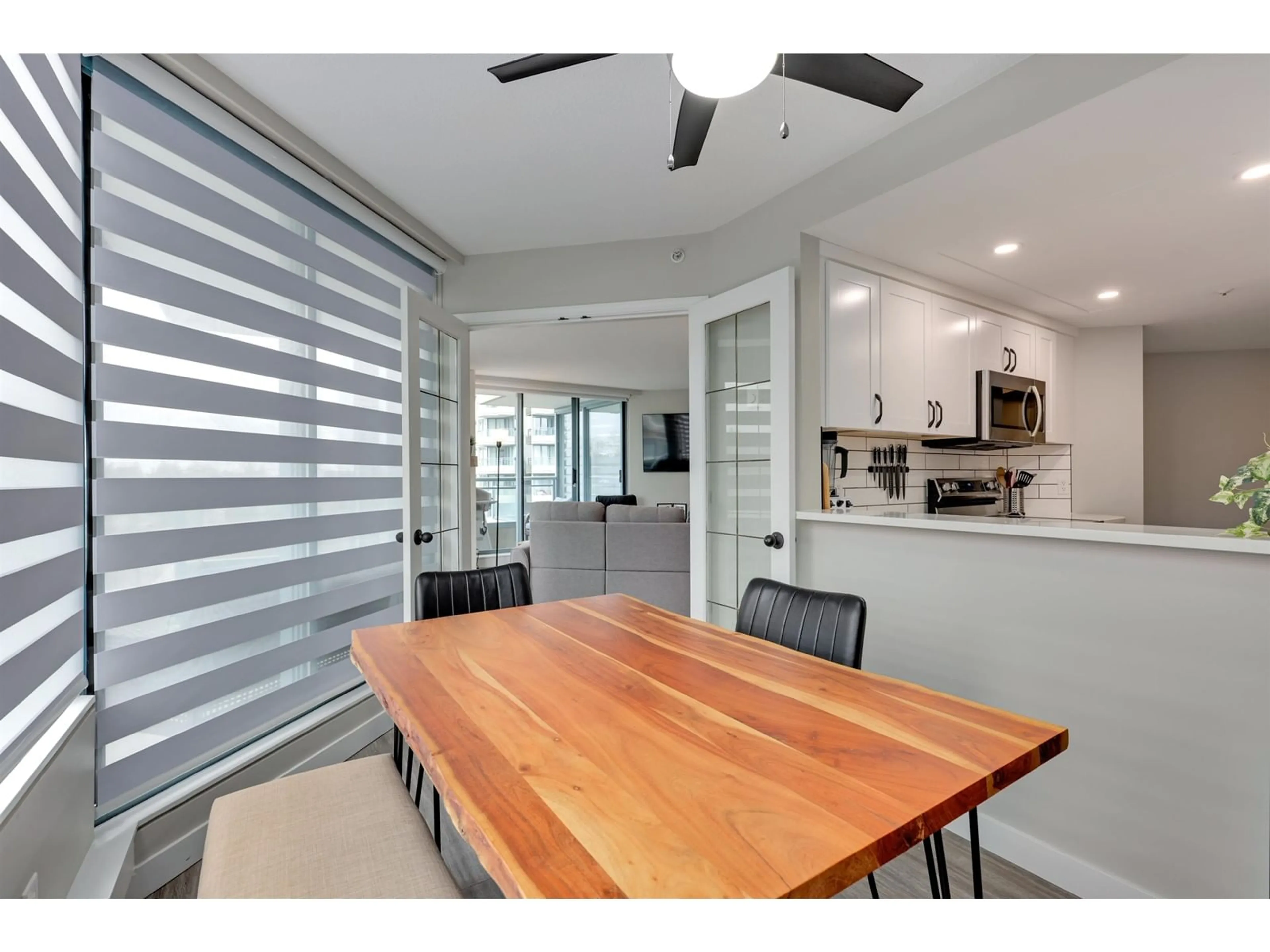 Open concept kitchen, unknown for 603 - 13383 108, Surrey British Columbia V3T5T6