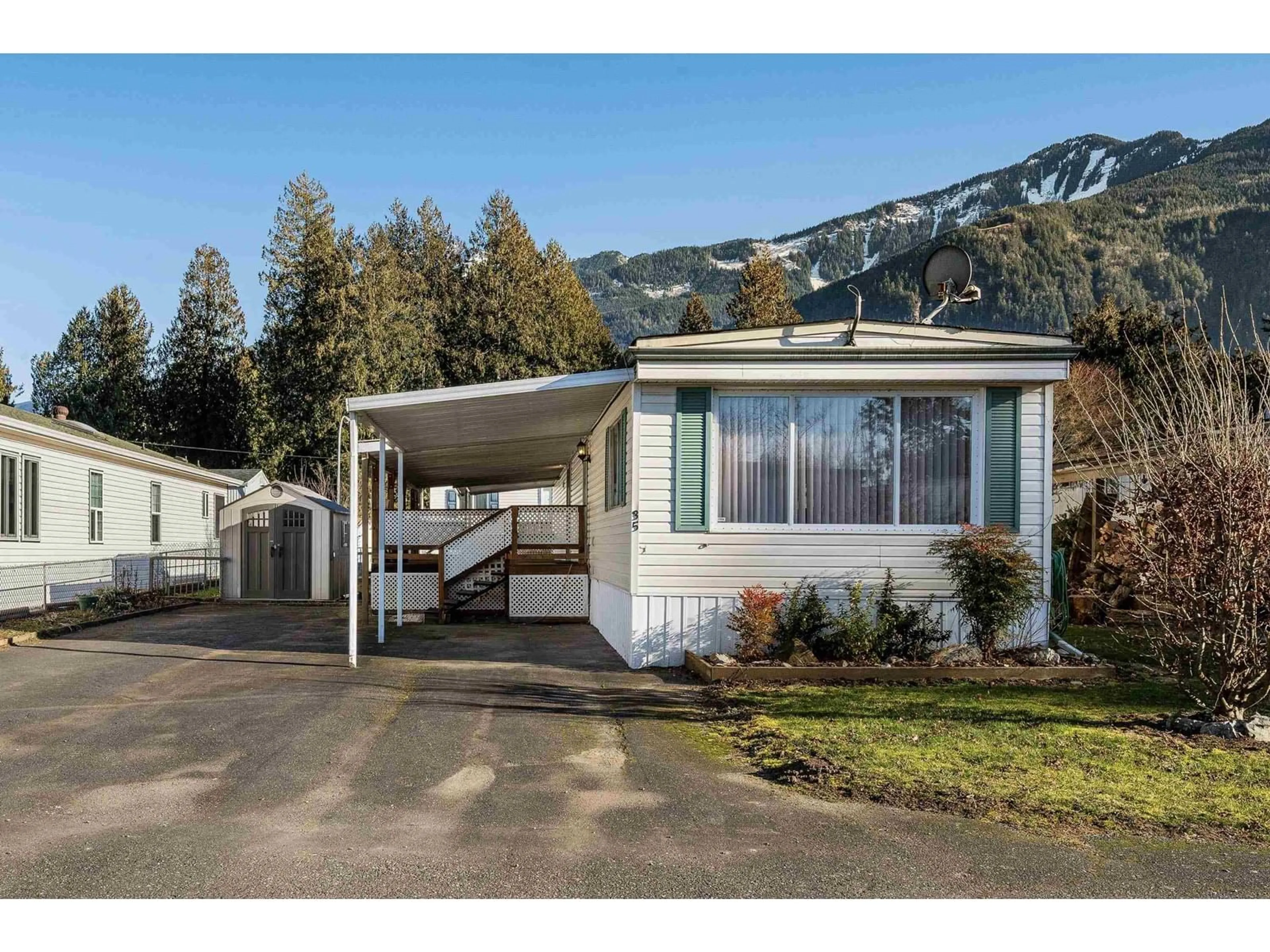 Home with vinyl exterior material, mountain view for 35 - 52324 YALE ROAD, Rosedale British Columbia V0X1X0