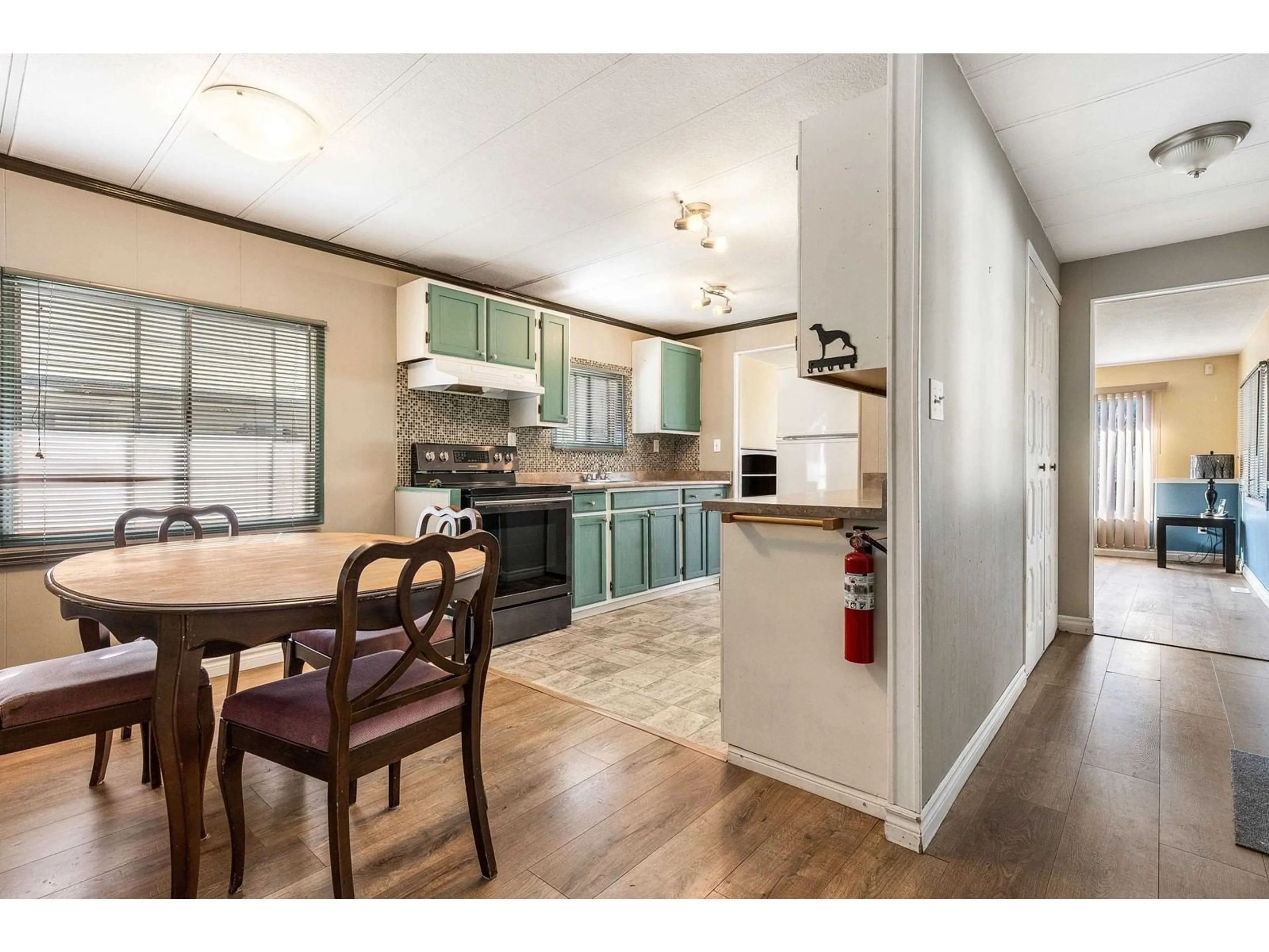 Open concept kitchen, wood/laminate floor for 35 - 52324 YALE ROAD, Rosedale British Columbia V0X1X0