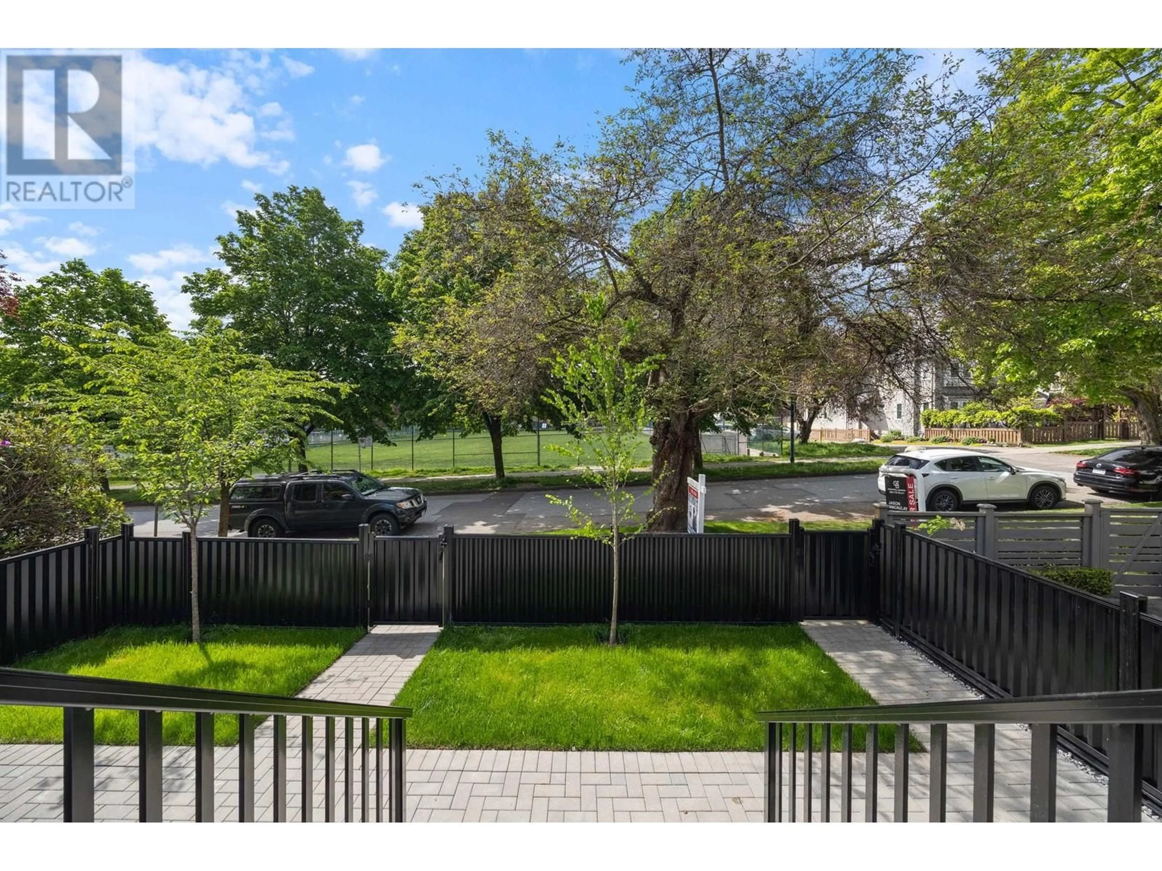 A pic from outside/outdoor area/front of a property/back of a property/a pic from drone, street for 1 & 2 - 2183 CHARLES STREET, Vancouver British Columbia V5L2V2