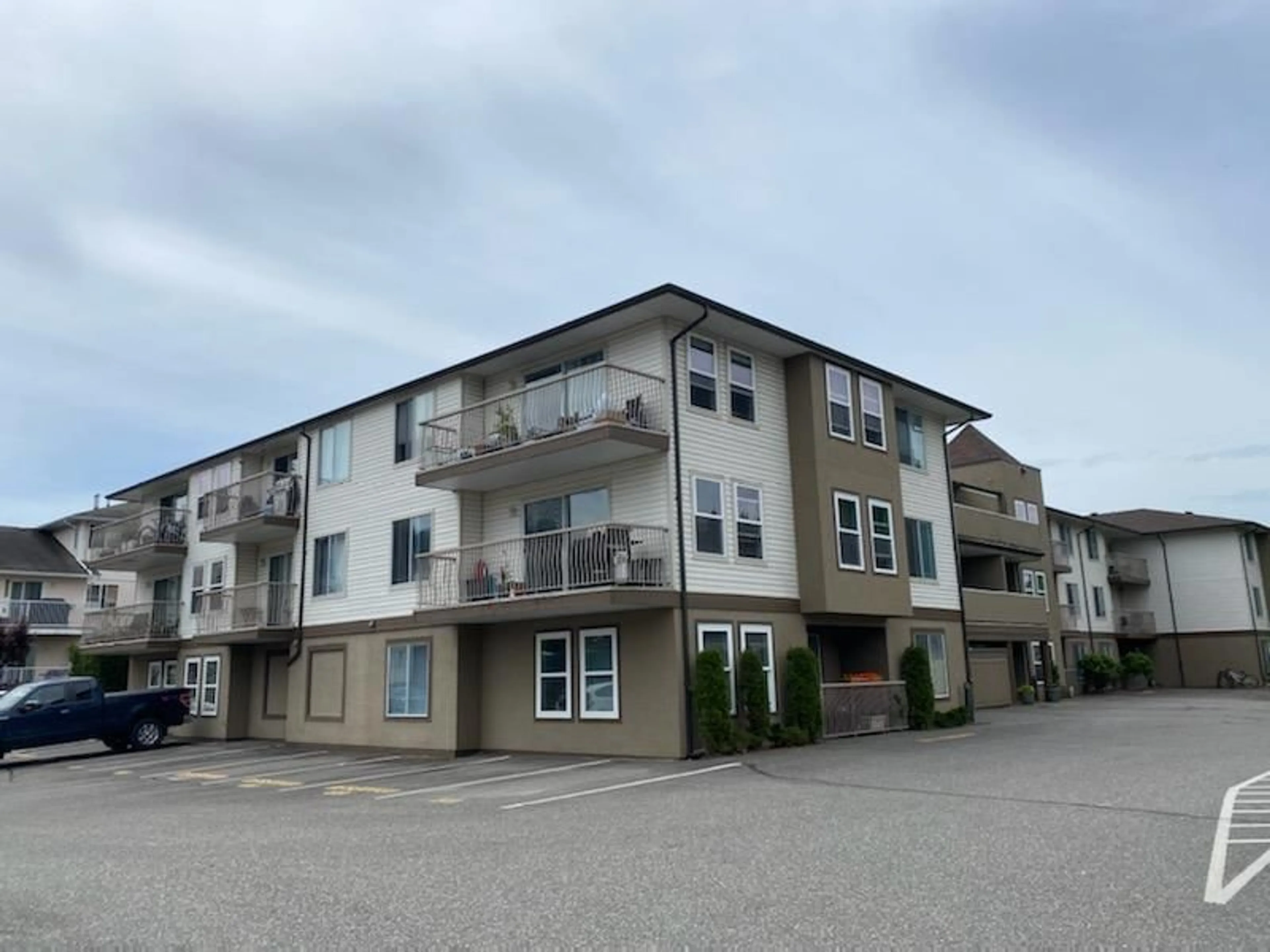 Unknown for 103 - 45702 WATSON ROAD, Chilliwack British Columbia V2R3E6