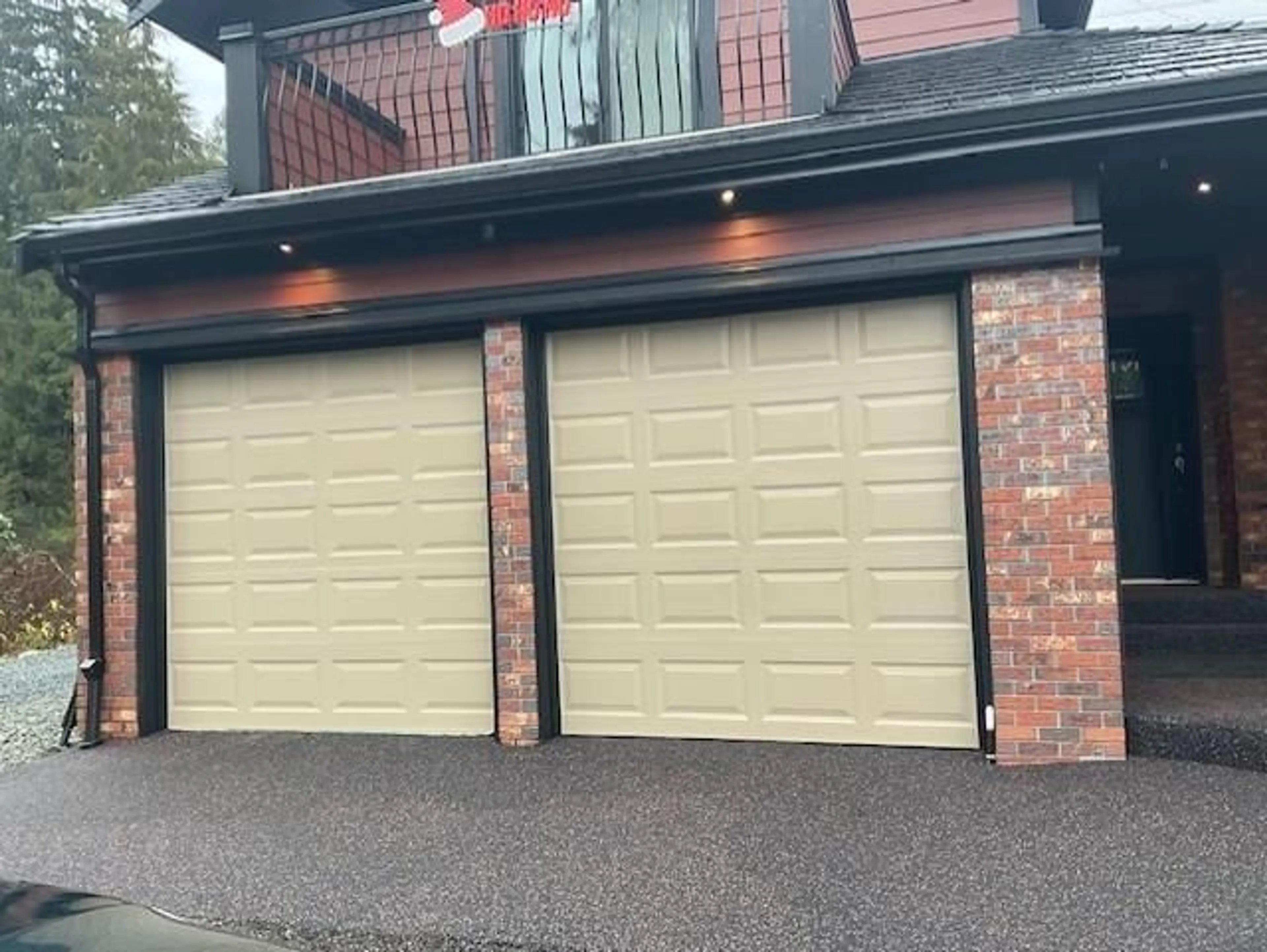 Indoor garage for 9328 LARKSPUR, Mission British Columbia V2V7C9