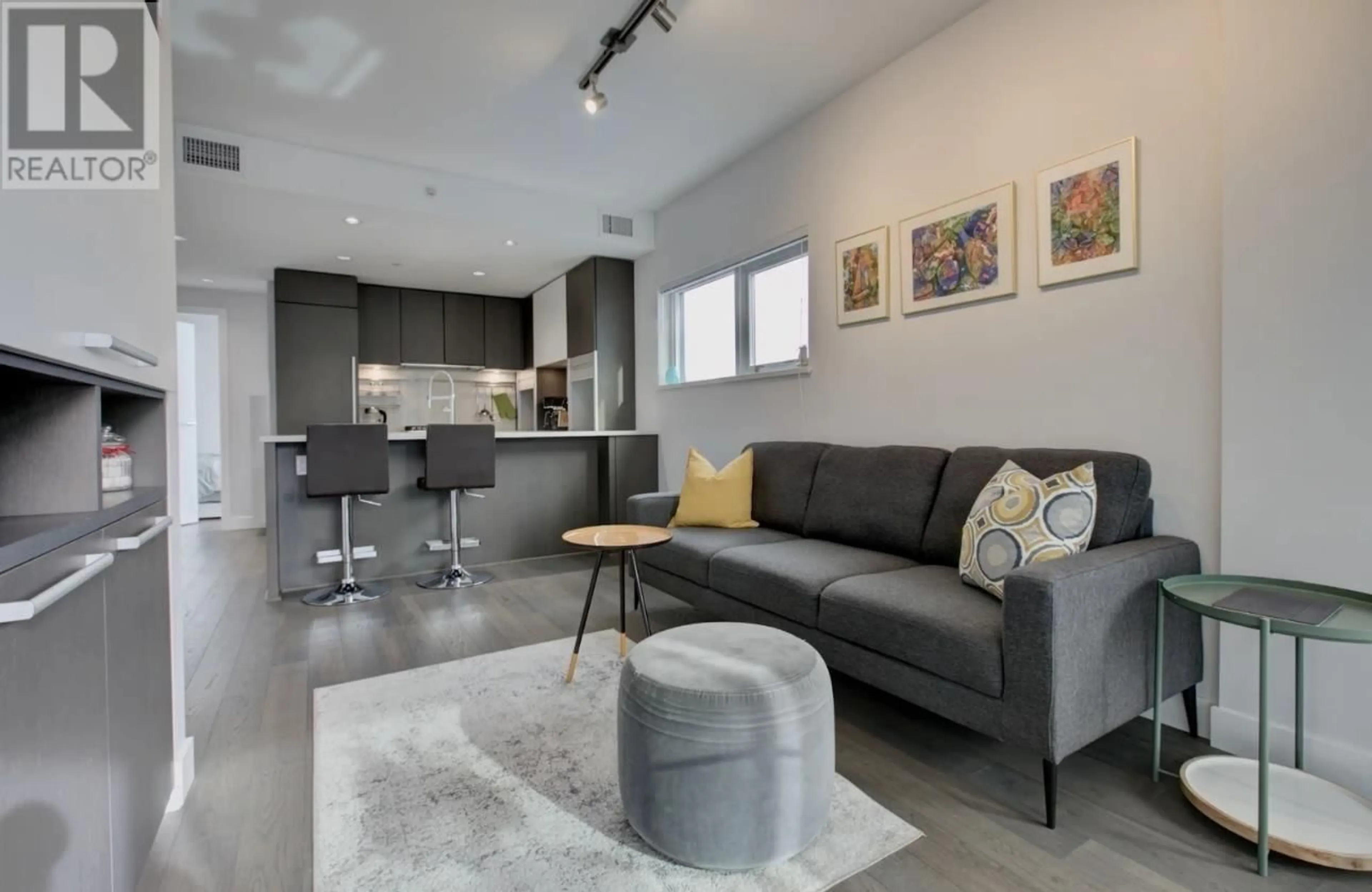 Living room with furniture, unknown for 610 - 288 1ST AVENUE, Vancouver British Columbia V5Y0E9