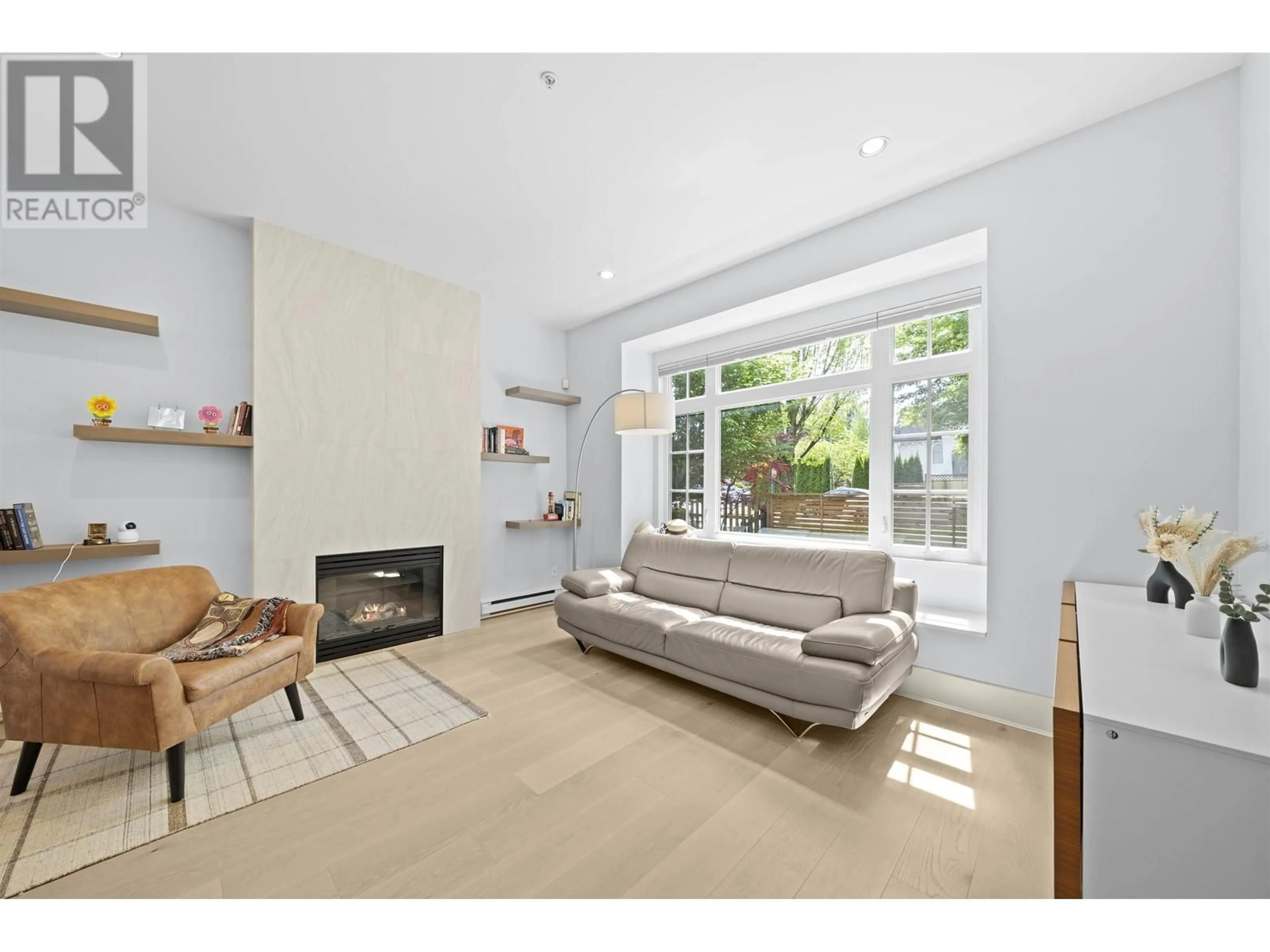 Living room with furniture, unknown for 3711 11TH AVENUE, Vancouver British Columbia V6R2K7