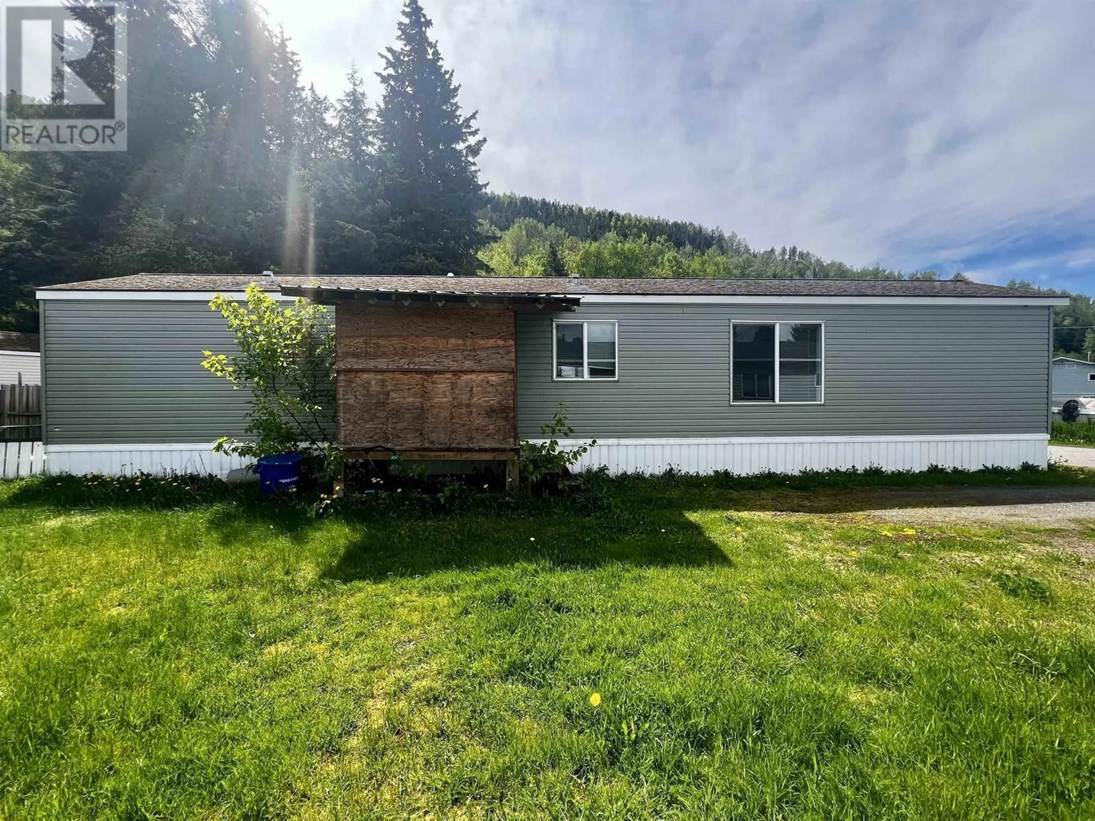 Home with vinyl exterior material, mountain view for 30 - 4619 QUEENSWAY DRIVE, Terrace British Columbia V8G3X5