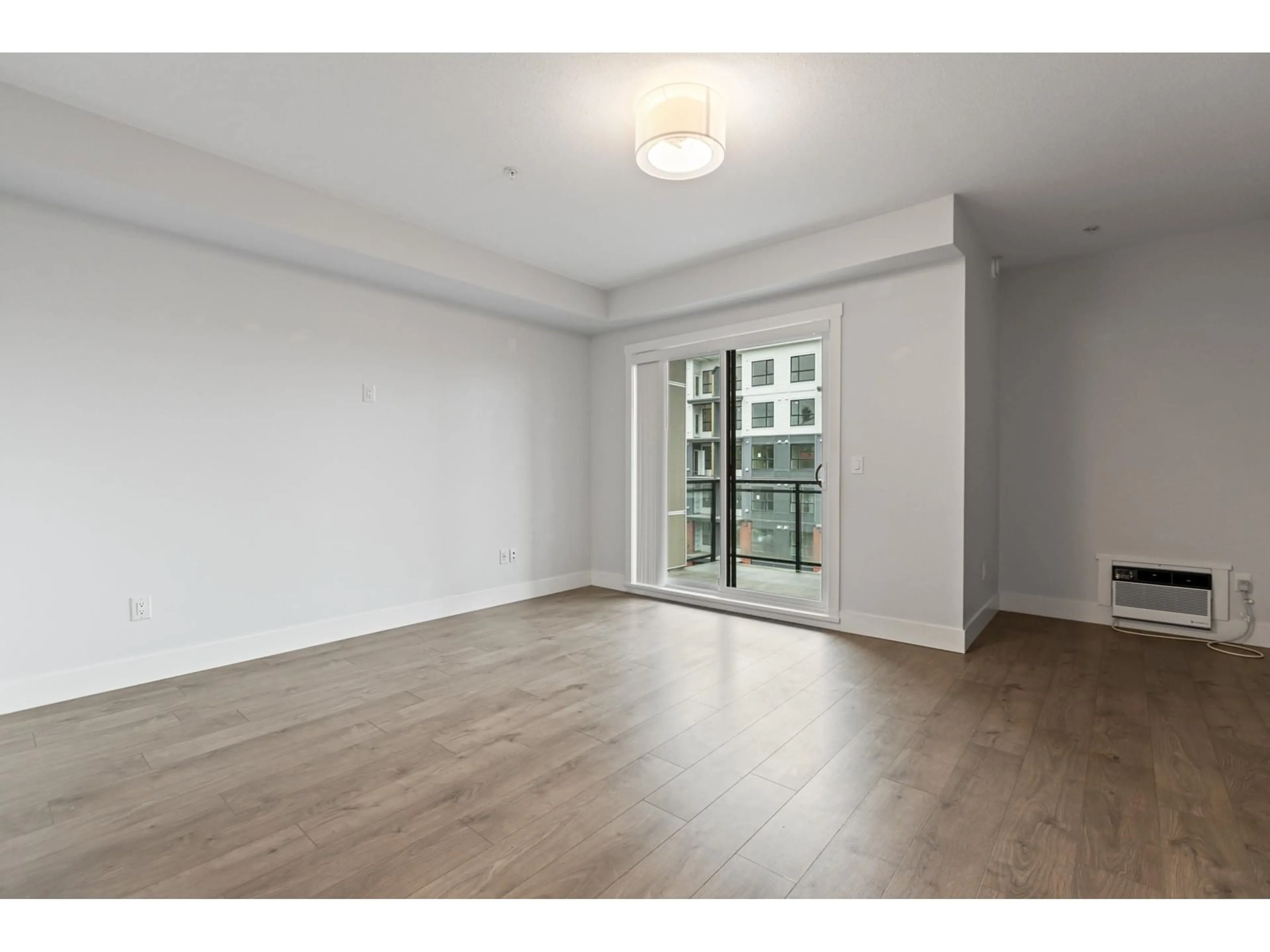 A pic of a room for 407 - 5485 BRYDON, Langley British Columbia V3A0N5