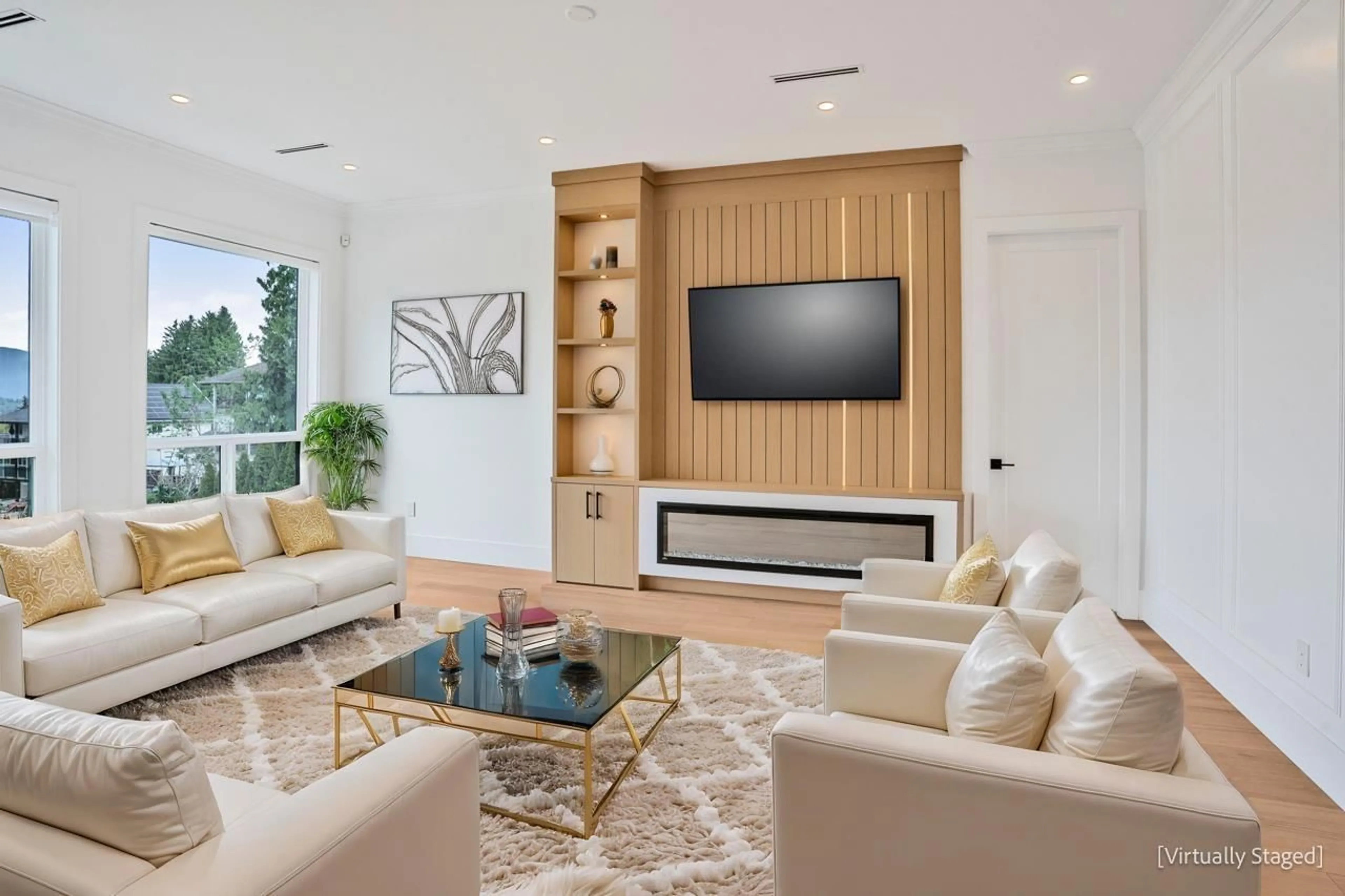 Living room with furniture, wood/laminate floor for 13865 114, Surrey British Columbia V3R2L8