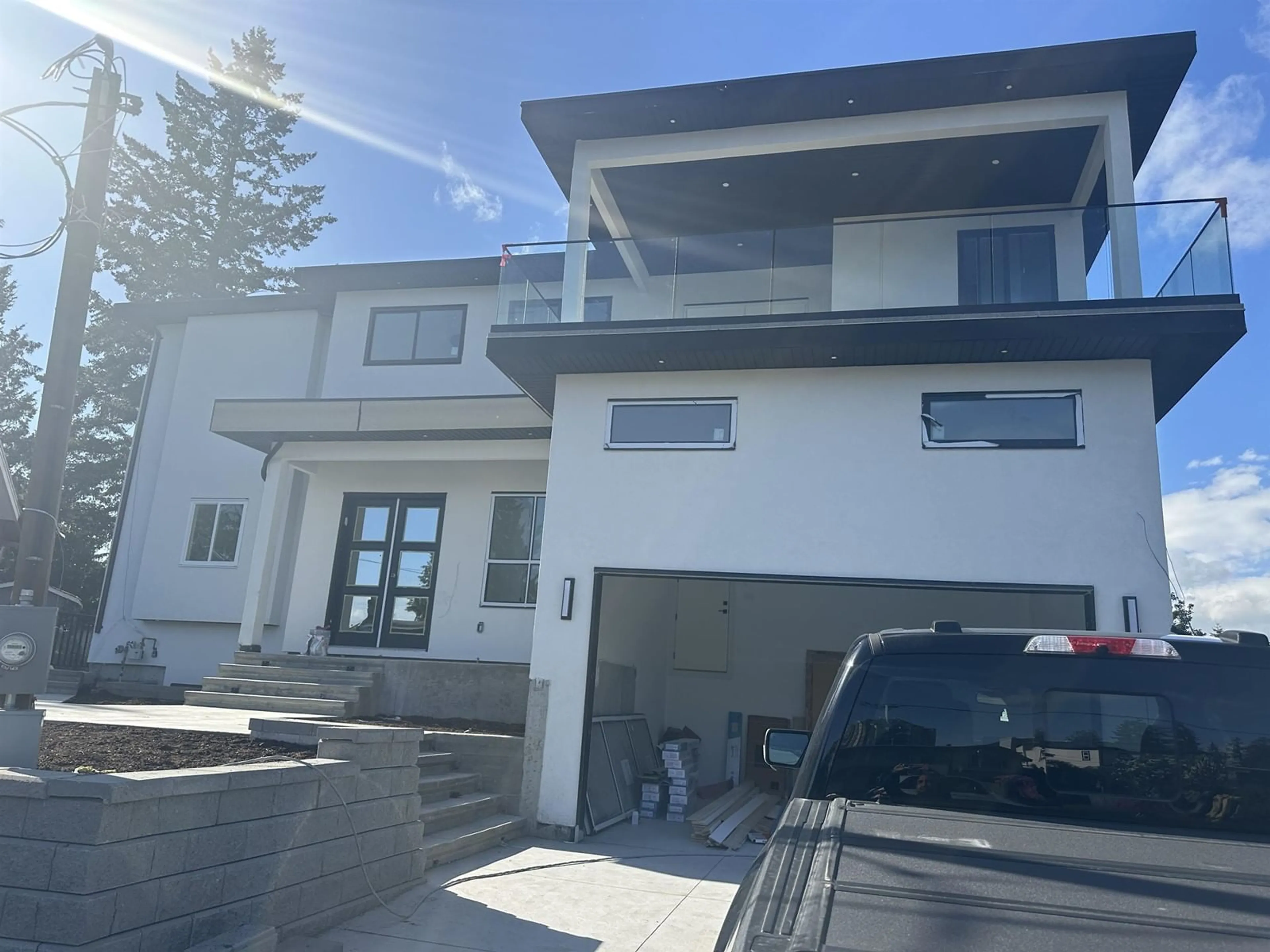 Home with vinyl exterior material, street for 31921 CASPER, Abbotsford British Columbia V2T2J8