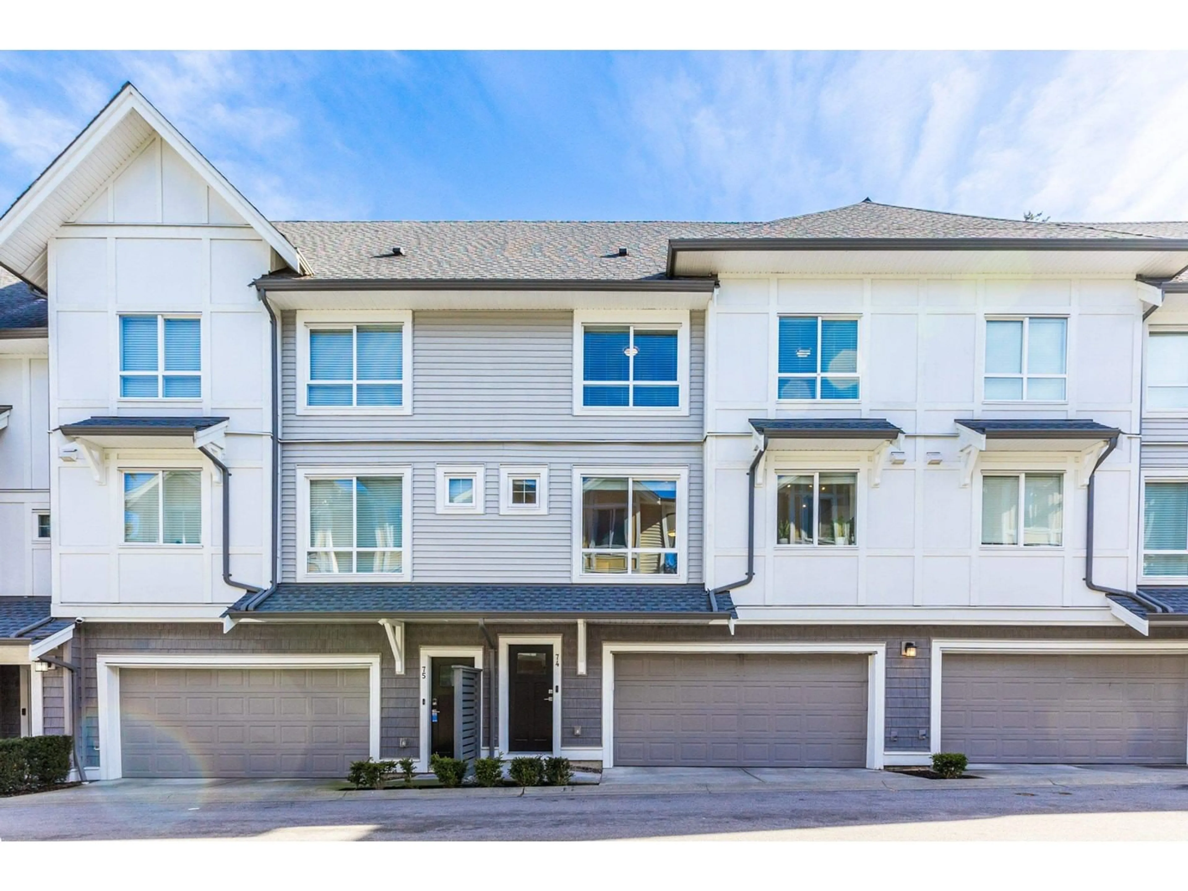 Home with vinyl exterior material, street for 74 - 9718 161A, Surrey British Columbia V4N6S7