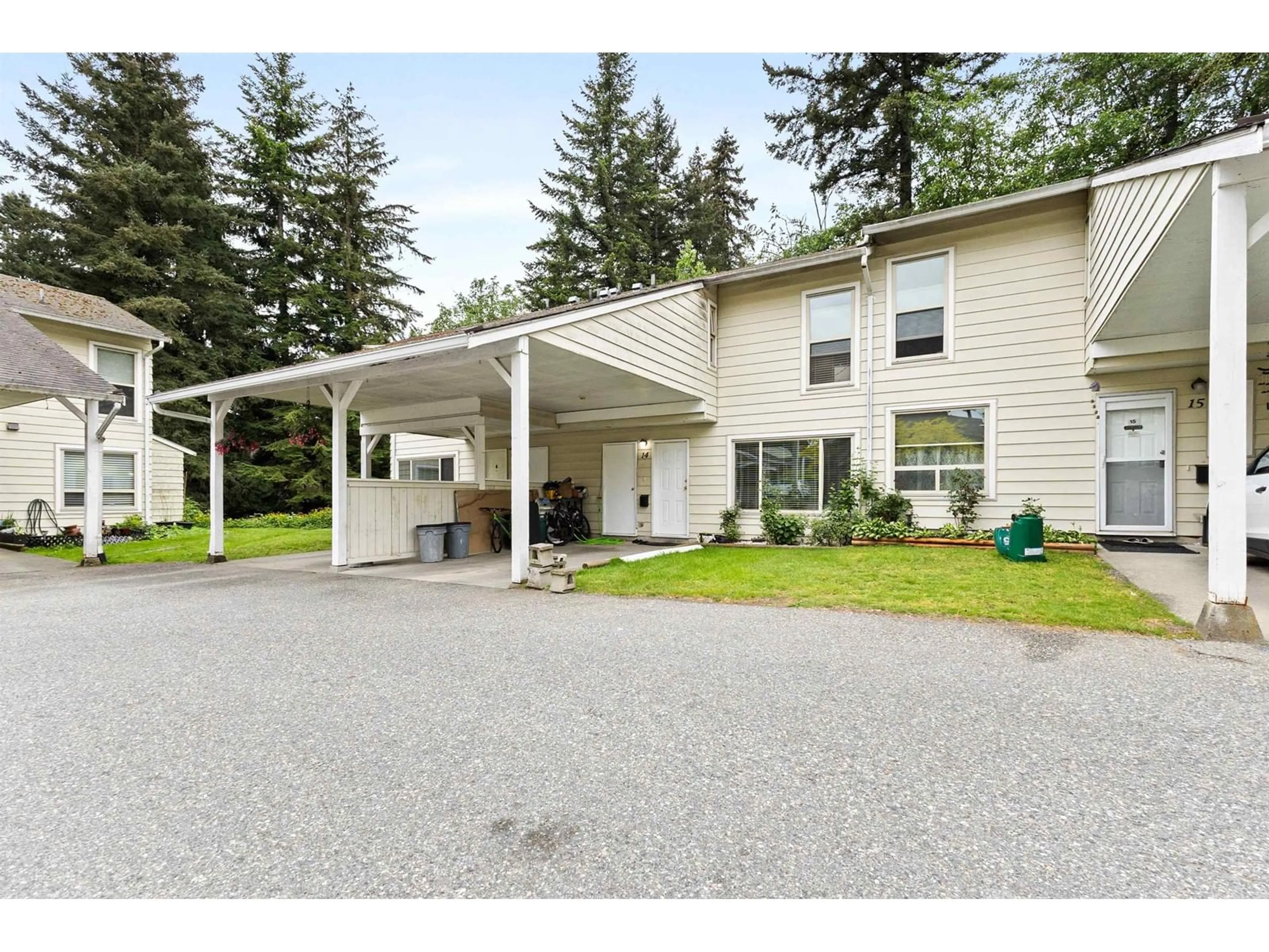 Home with vinyl exterior material, unknown for 14 - 3075 TRETHEWEY, Abbotsford British Columbia V2T3R4