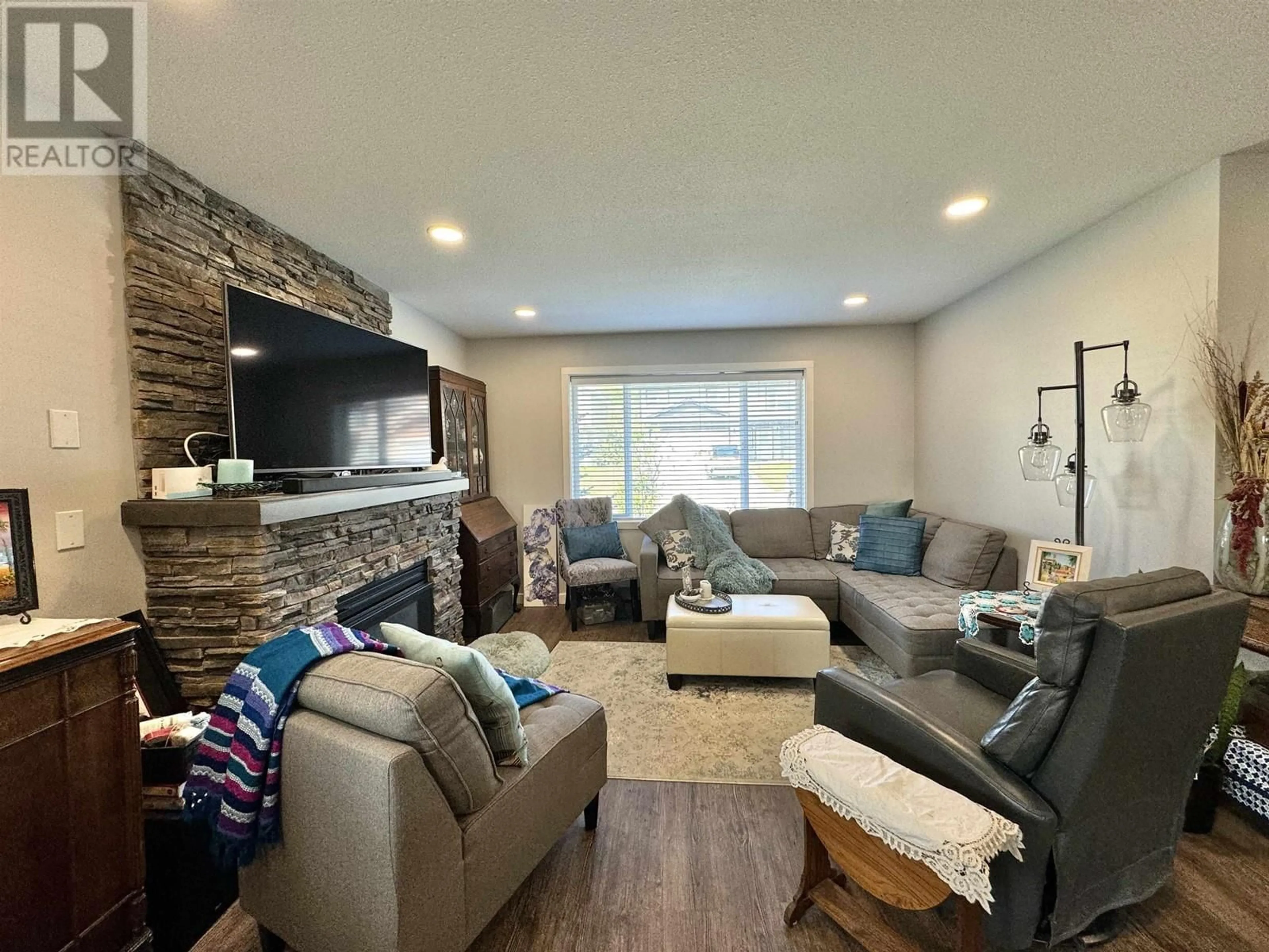 Living room with furniture, unknown for 127 - 375 MANDARINO PLACE, Williams Lake British Columbia V2G4V3