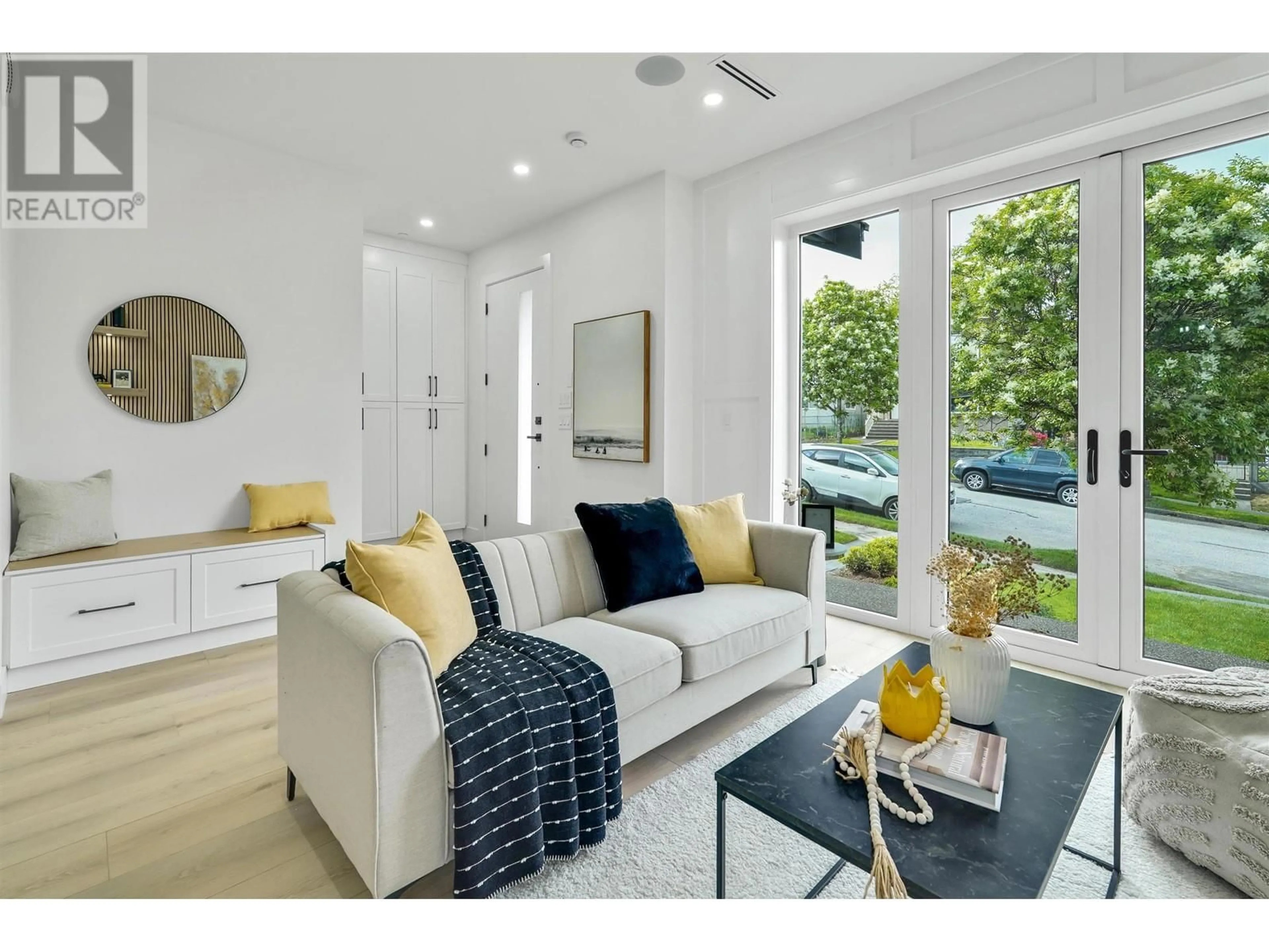 Living room with furniture, unknown for 1 - 3216 VENABLES STREET, Vancouver British Columbia V5K2S6