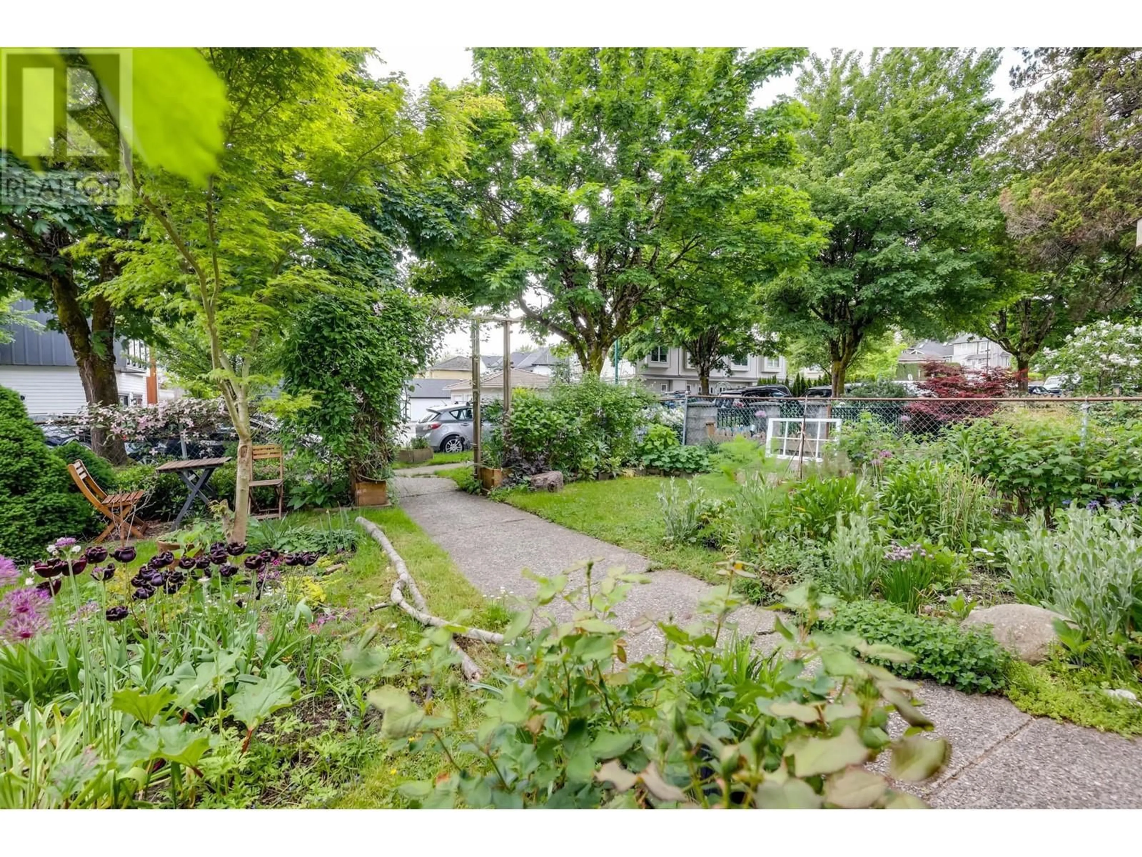 Patio, street for 1405 - - 1403 14TH AVENUE, Vancouver British Columbia V5N2C7