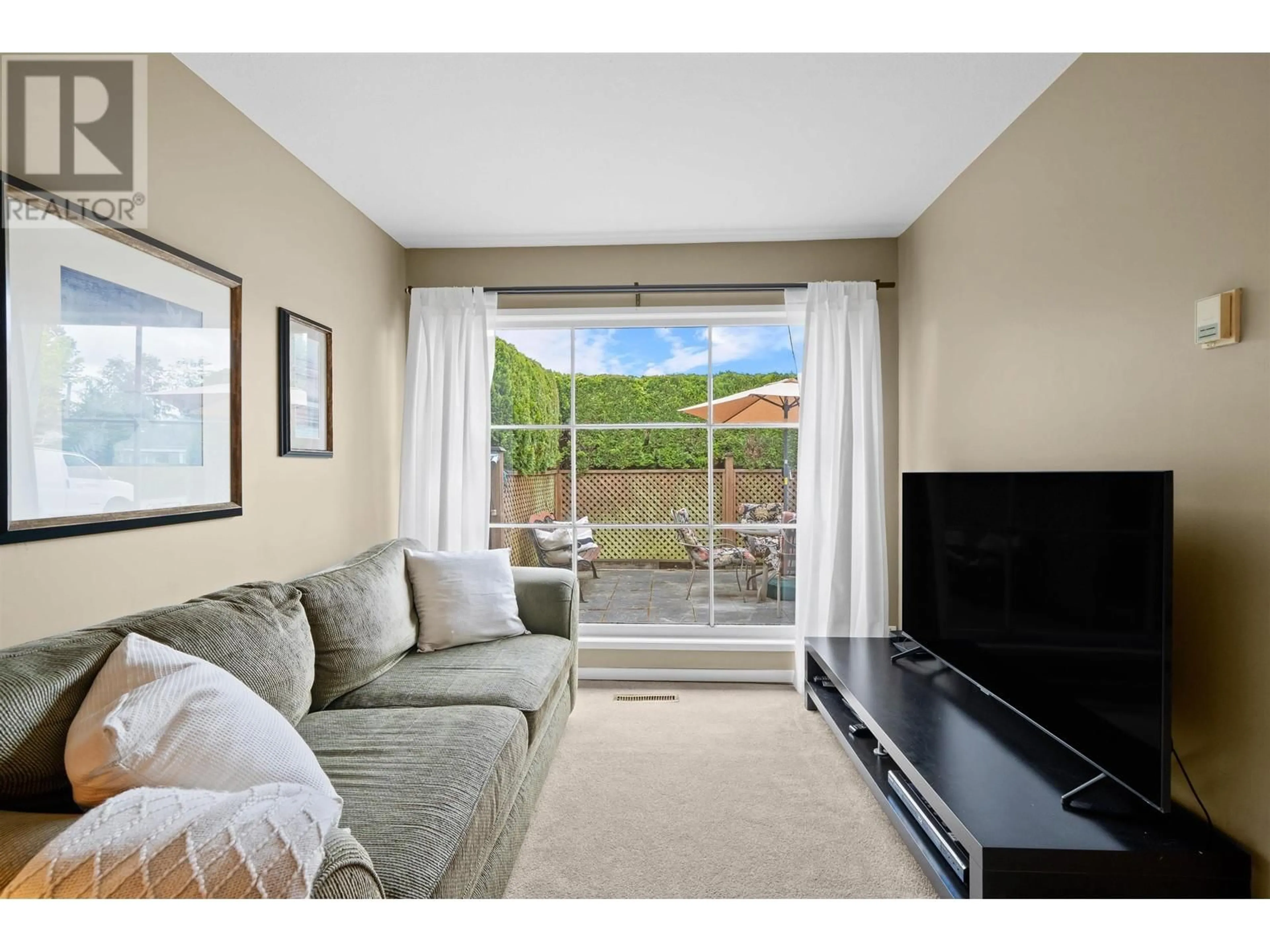 Living room with furniture, unknown for 1181 SILVERWOOD CRESCENT, North Vancouver British Columbia V7P1J2
