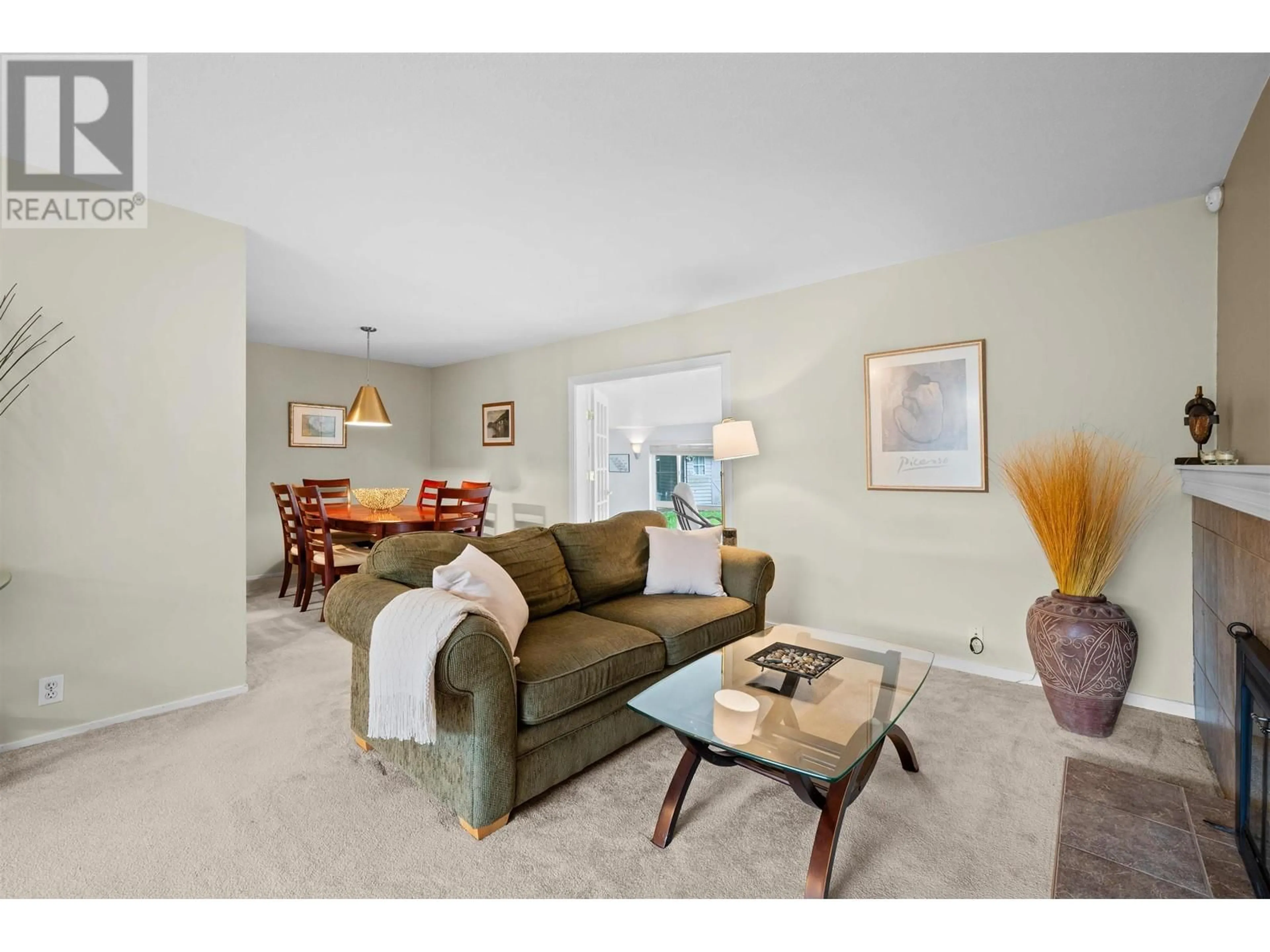 Living room with furniture, unknown for 1181 SILVERWOOD CRESCENT, North Vancouver British Columbia V7P1J2