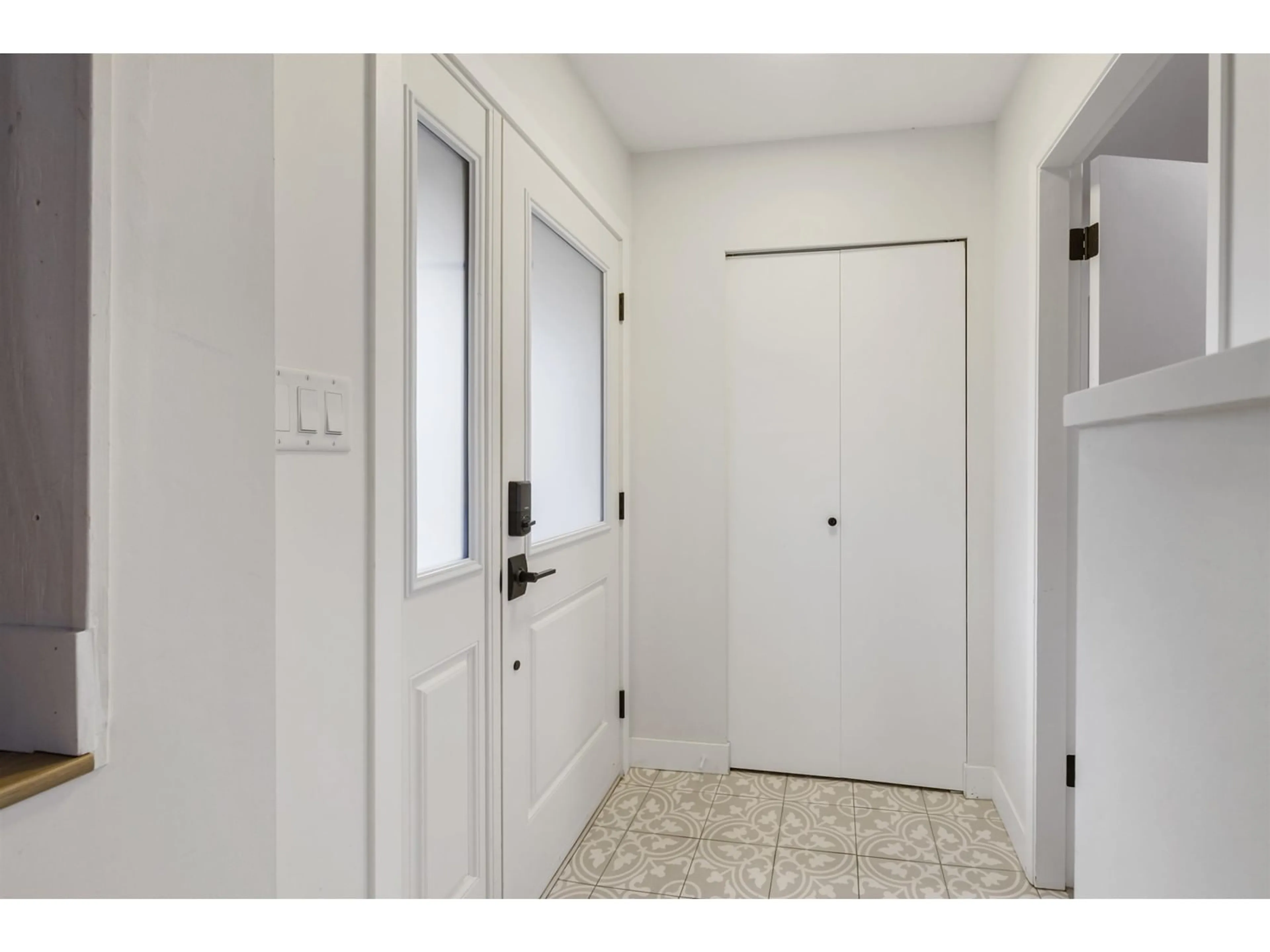 Indoor entryway for 20271 47A, Langley British Columbia V3A5K9