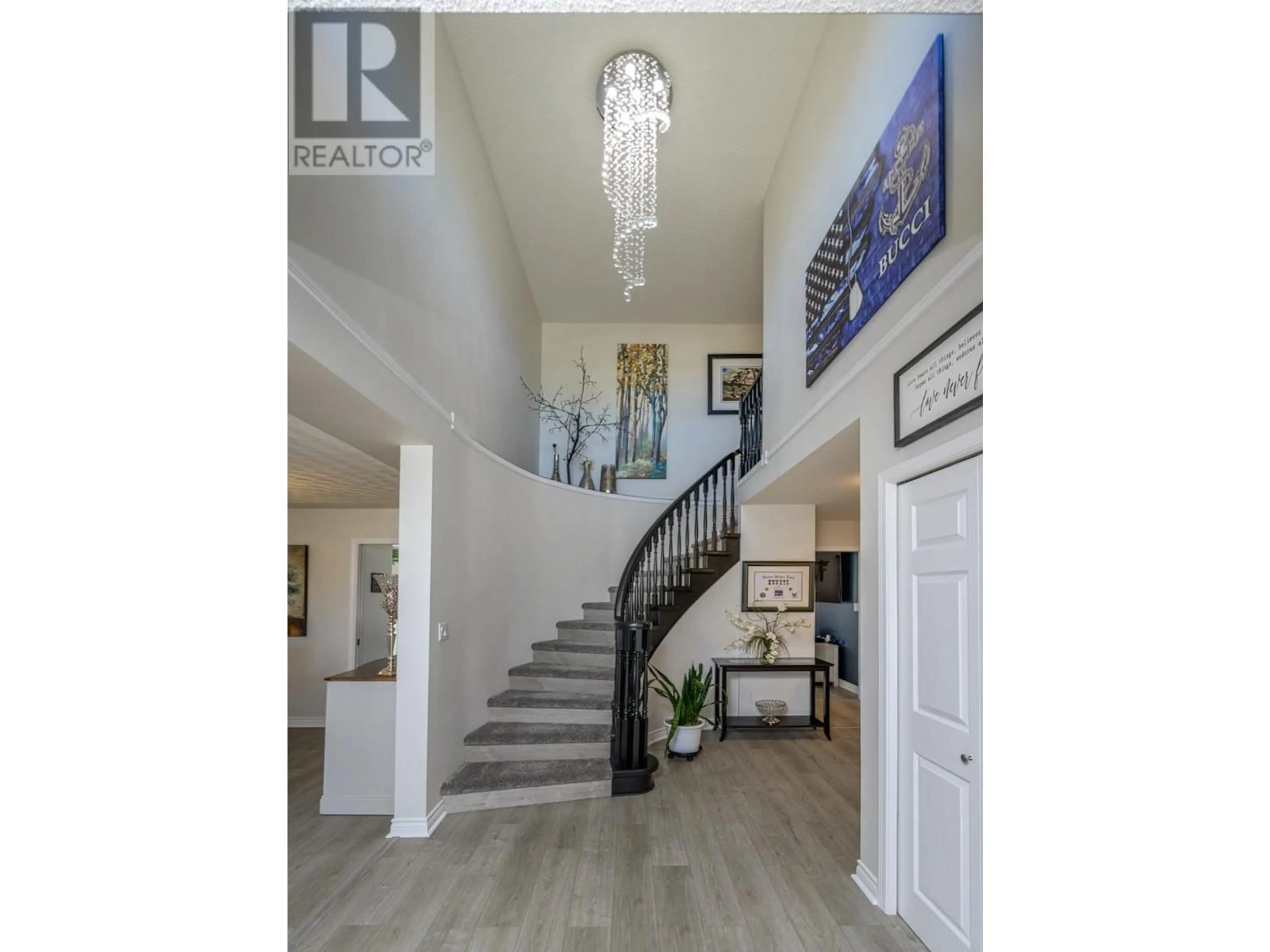 Indoor foyer for 4646 RYSER COURT, Prince George British Columbia V2M6X8