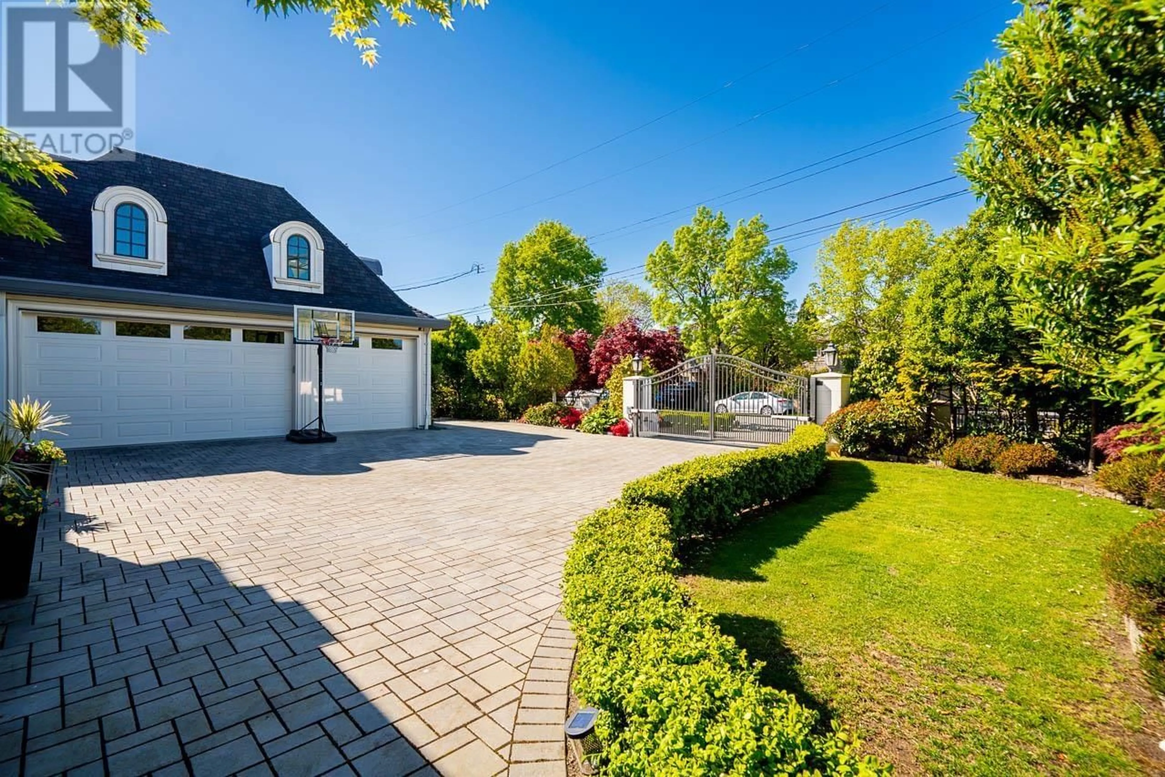A pic from outside/outdoor area/front of a property/back of a property/a pic from drone, street for 4980 PENDLEBURY ROAD, Richmond British Columbia V7E1E8