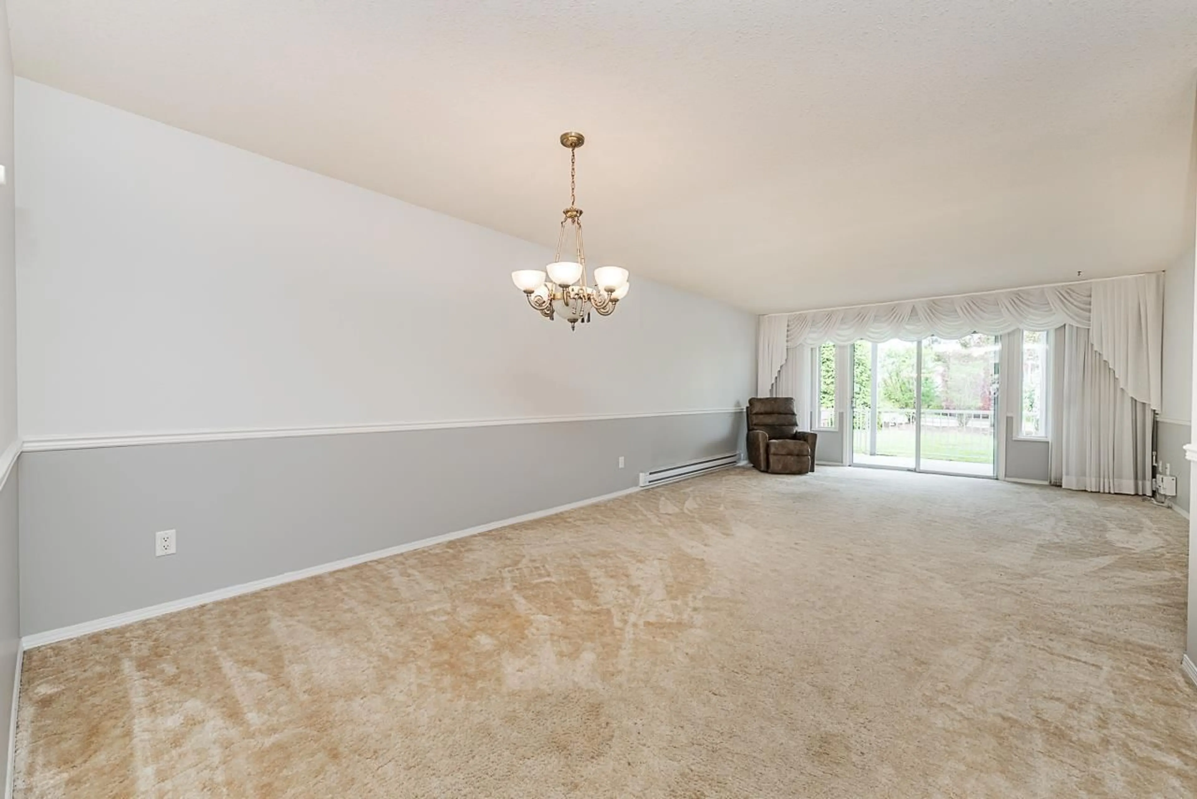 Unknown for 157 - 32691 GARIBALDI, Abbotsford British Columbia V2T5T7