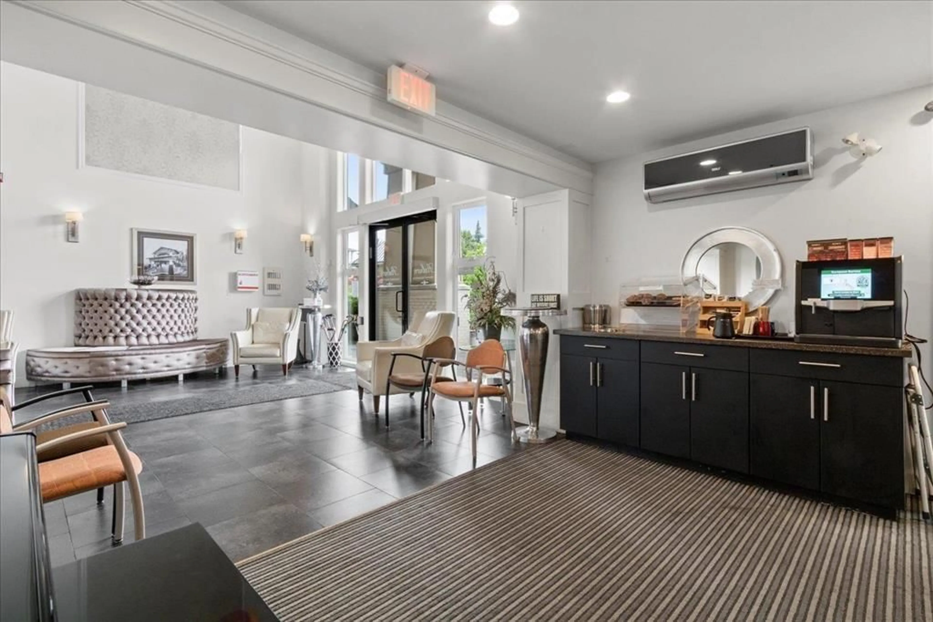 Open concept kitchen, ceramic/tile floor for 317 - 8531 YOUNG ROAD, Chilliwack British Columbia V2P0E1