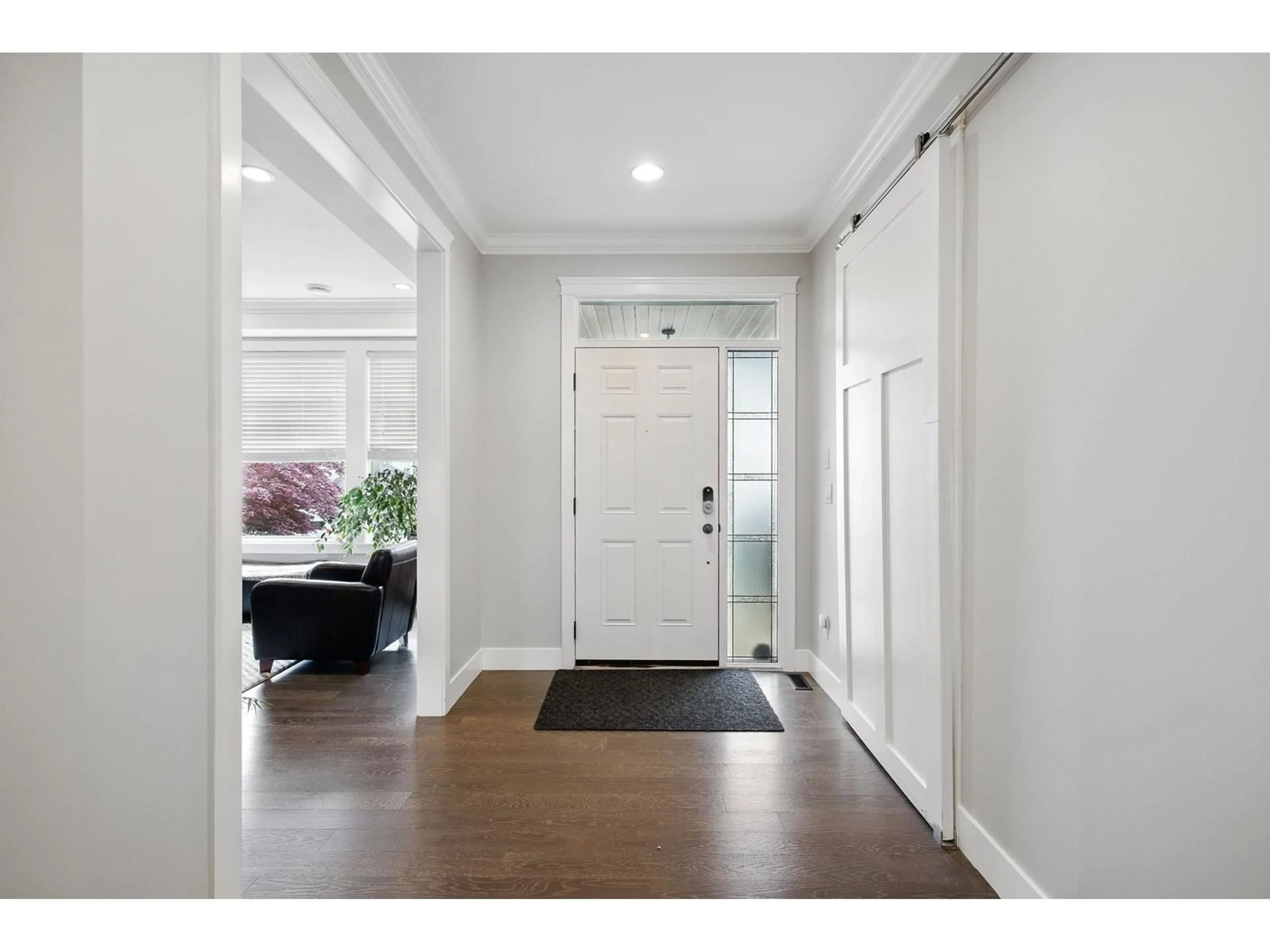 Indoor entryway for 6070 145B, Surrey British Columbia V3S4R6