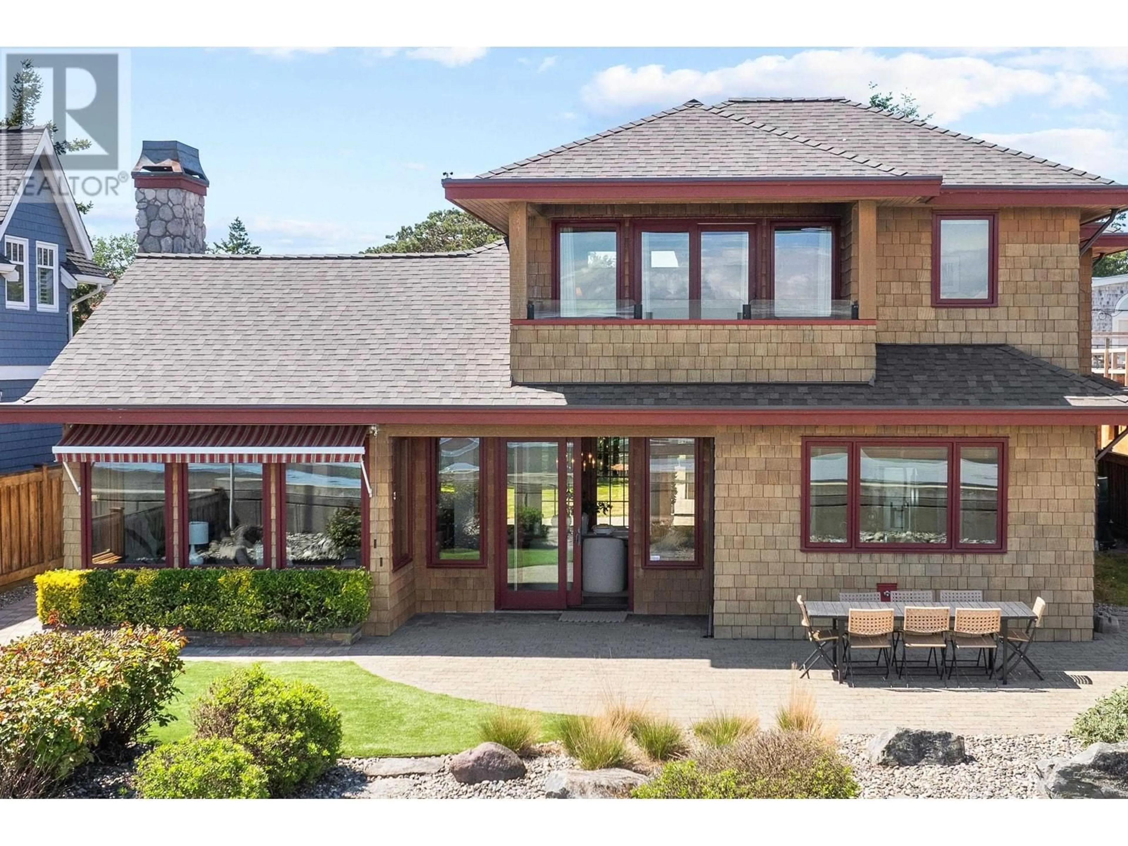 Home with brick exterior material, building for 122 CENTENNIAL PARKWAY, Delta British Columbia V4L1K3