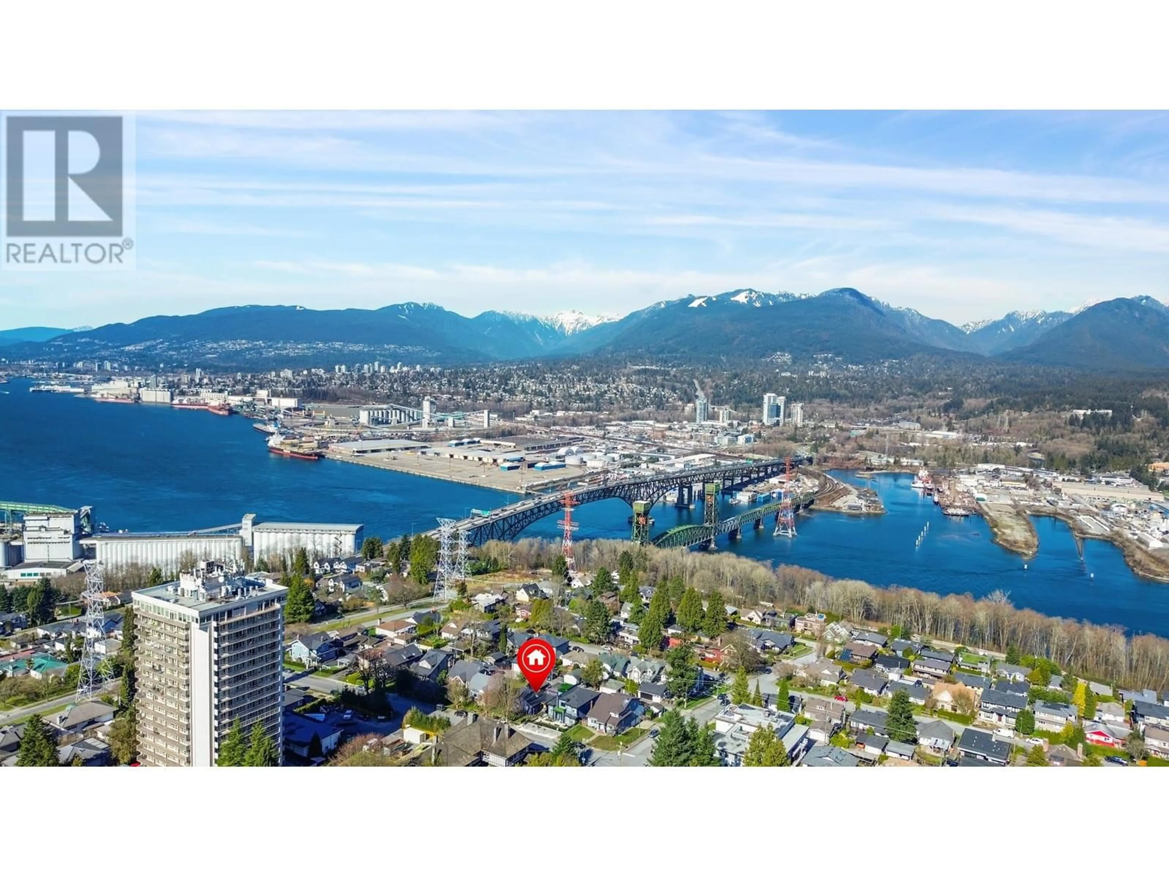 A pic from outside/outdoor area/front of a property/back of a property/a pic from drone, water/lake/river/ocean view for 3775 TRINITY STREET, Burnaby British Columbia V5C1N1