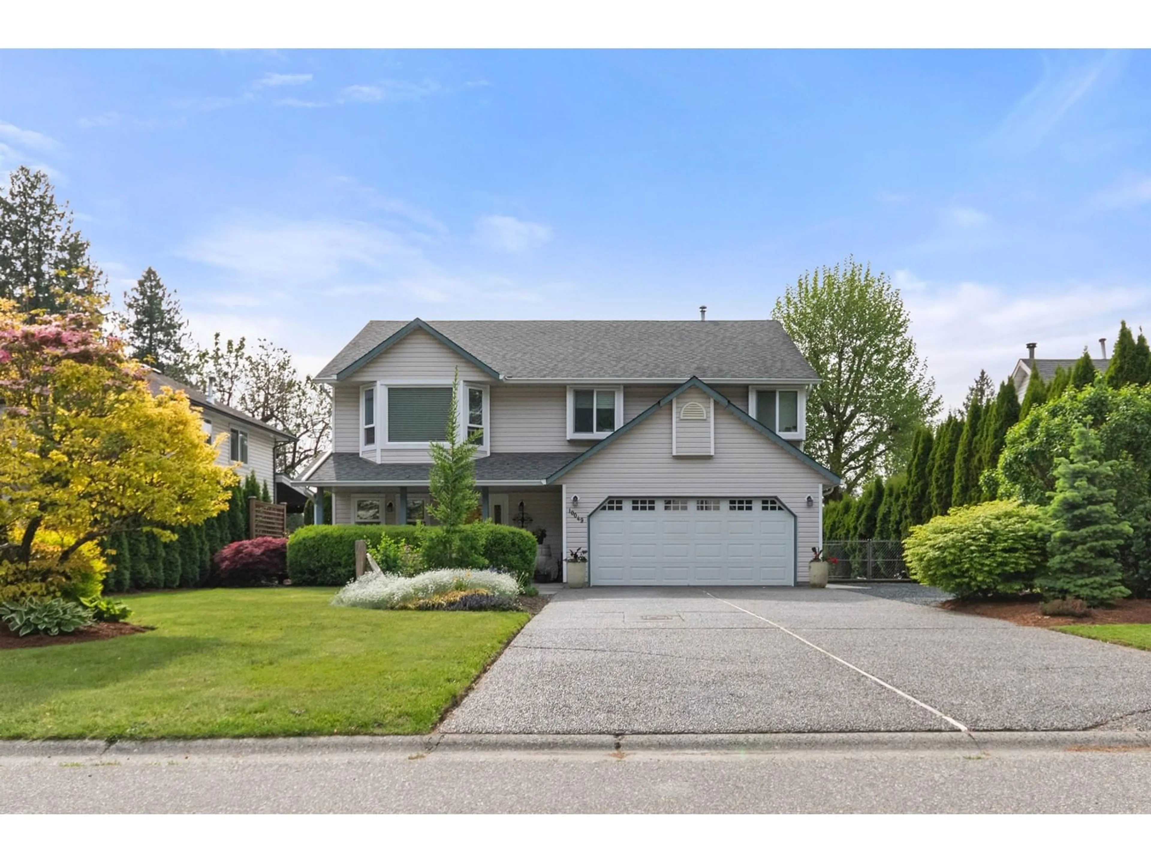 Home with vinyl exterior material, street for 10049 LLANBERIS WAY, Rosedale British Columbia V0X1X1
