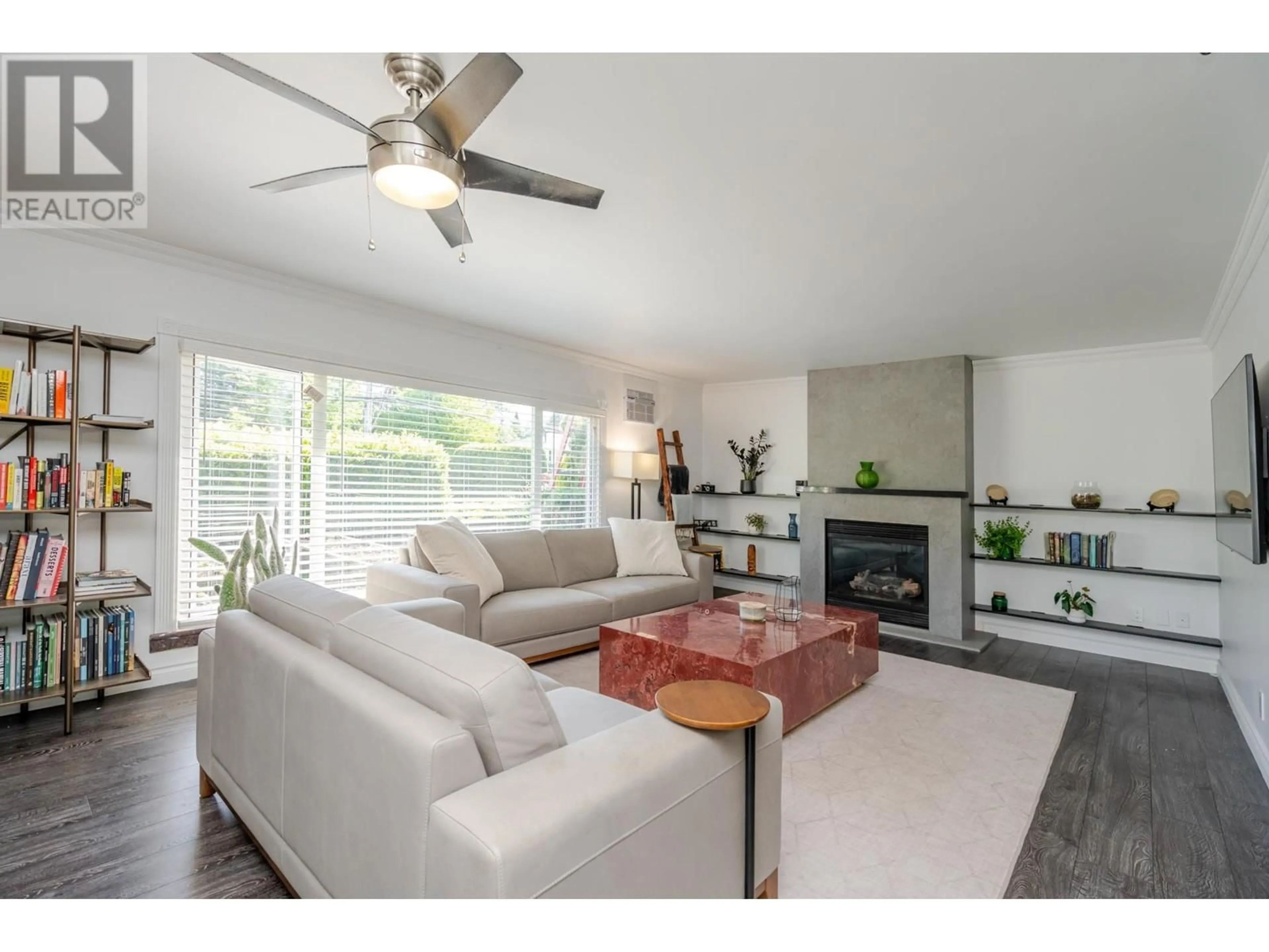 Living room with furniture, unknown for 5365 1ST AVENUE, Delta British Columbia V4M1B8