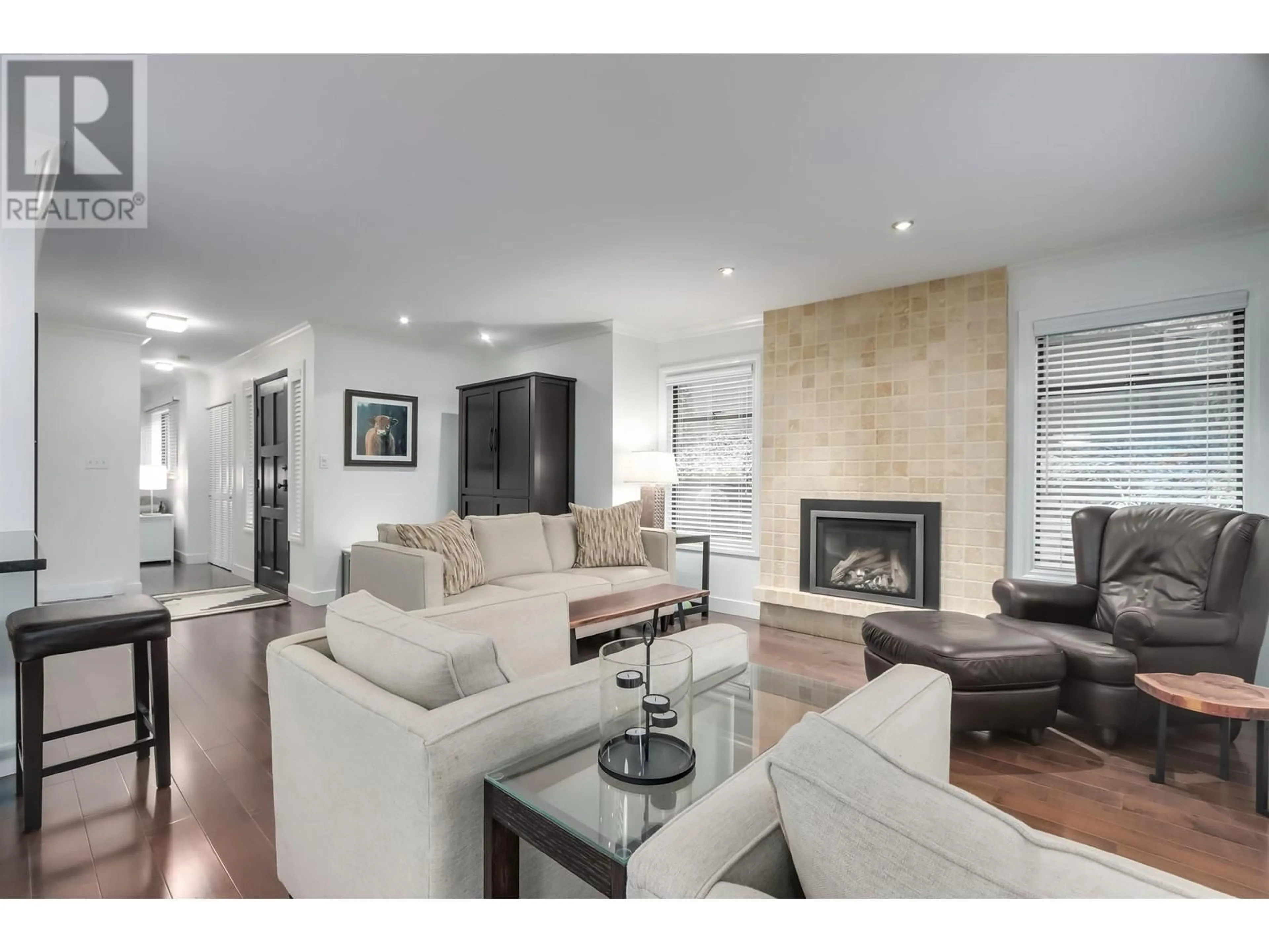 Living room with furniture, unknown for 6590 NELSON AVENUE, West Vancouver British Columbia V7W2A9