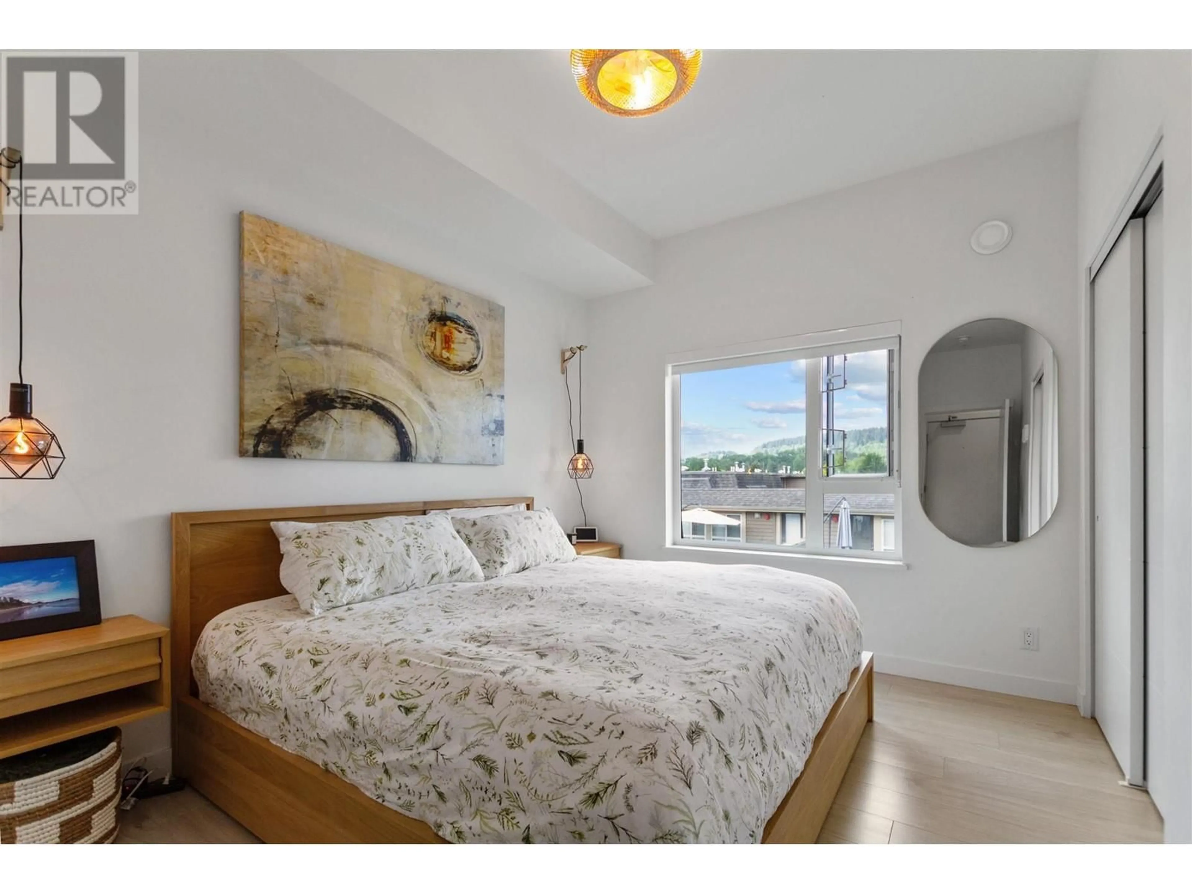 Bedroom with bed, unknown for 418 - 2345 RINDALL AVENUE, Port Coquitlam British Columbia V3C1V3
