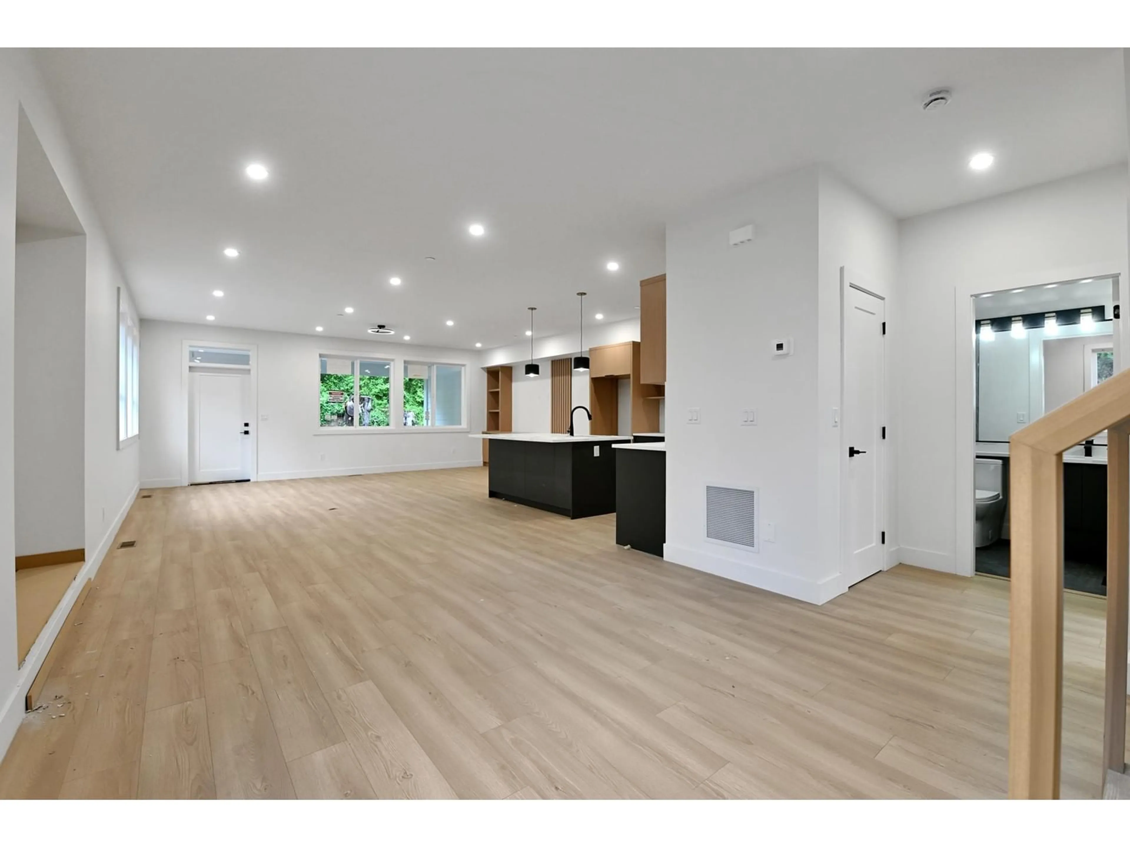 Open concept kitchen, wood/laminate floor for A - 32901 3, Mission British Columbia V2V1N2