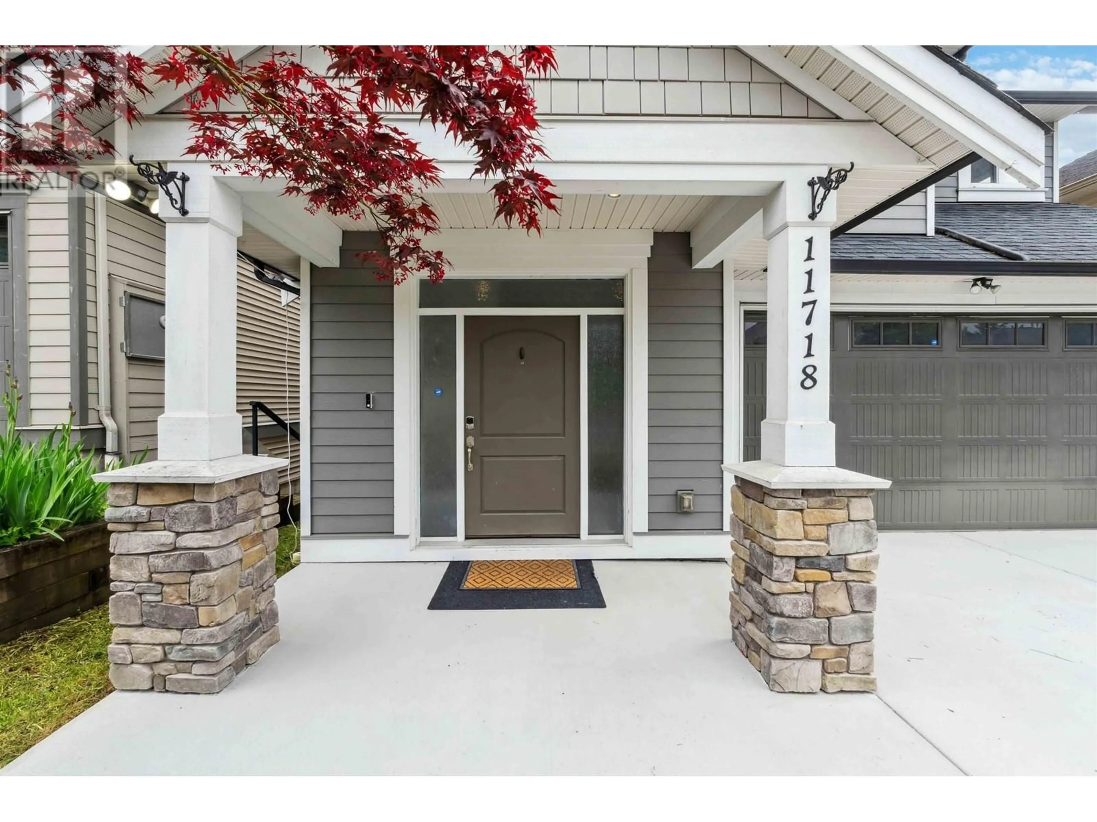 Indoor entryway for 11718 236 STREET, Maple Ridge British Columbia V4R0E3