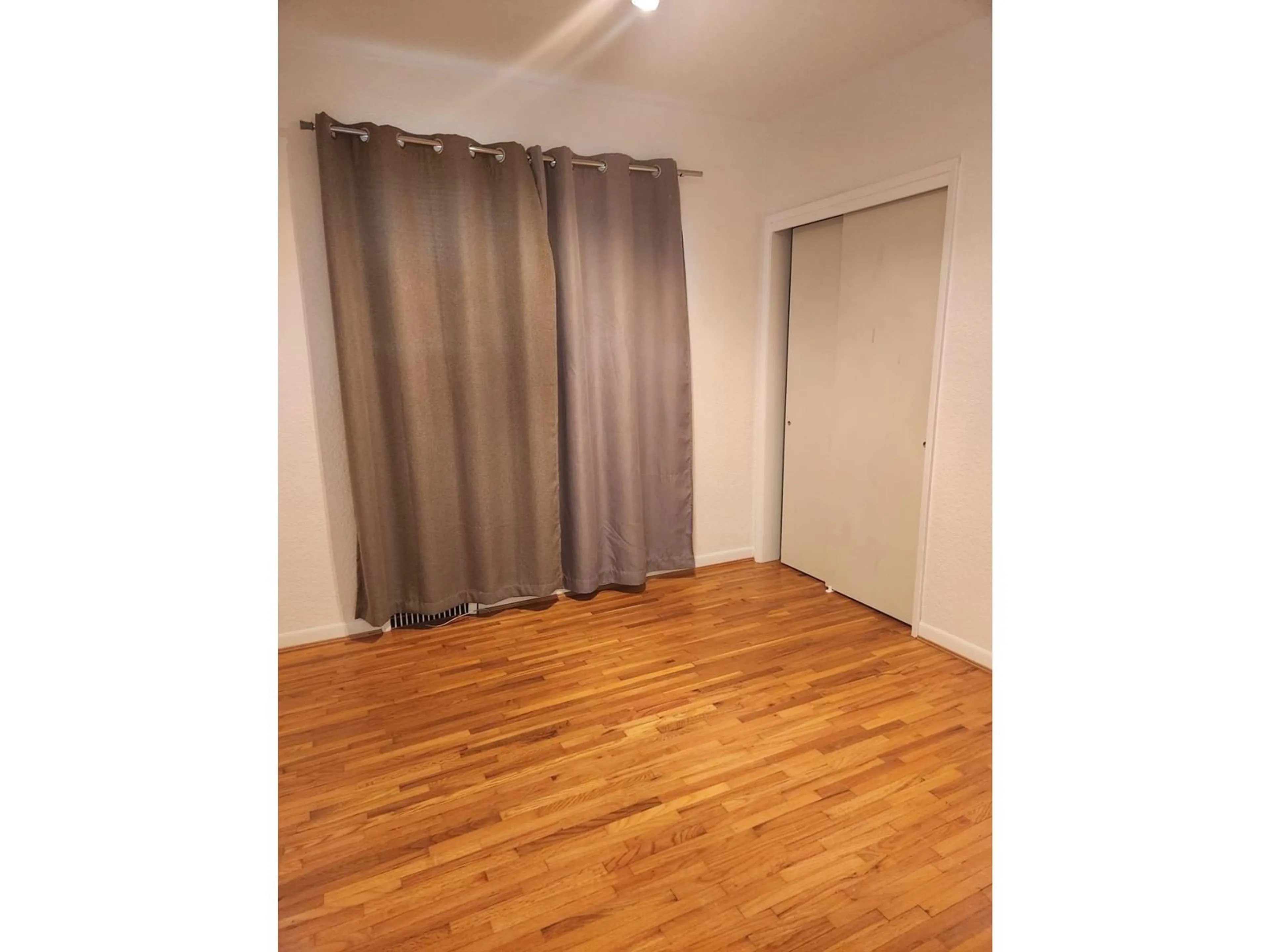 A pic of a room for 33693 MAYFAIR, Abbotsford British Columbia V2S1P7