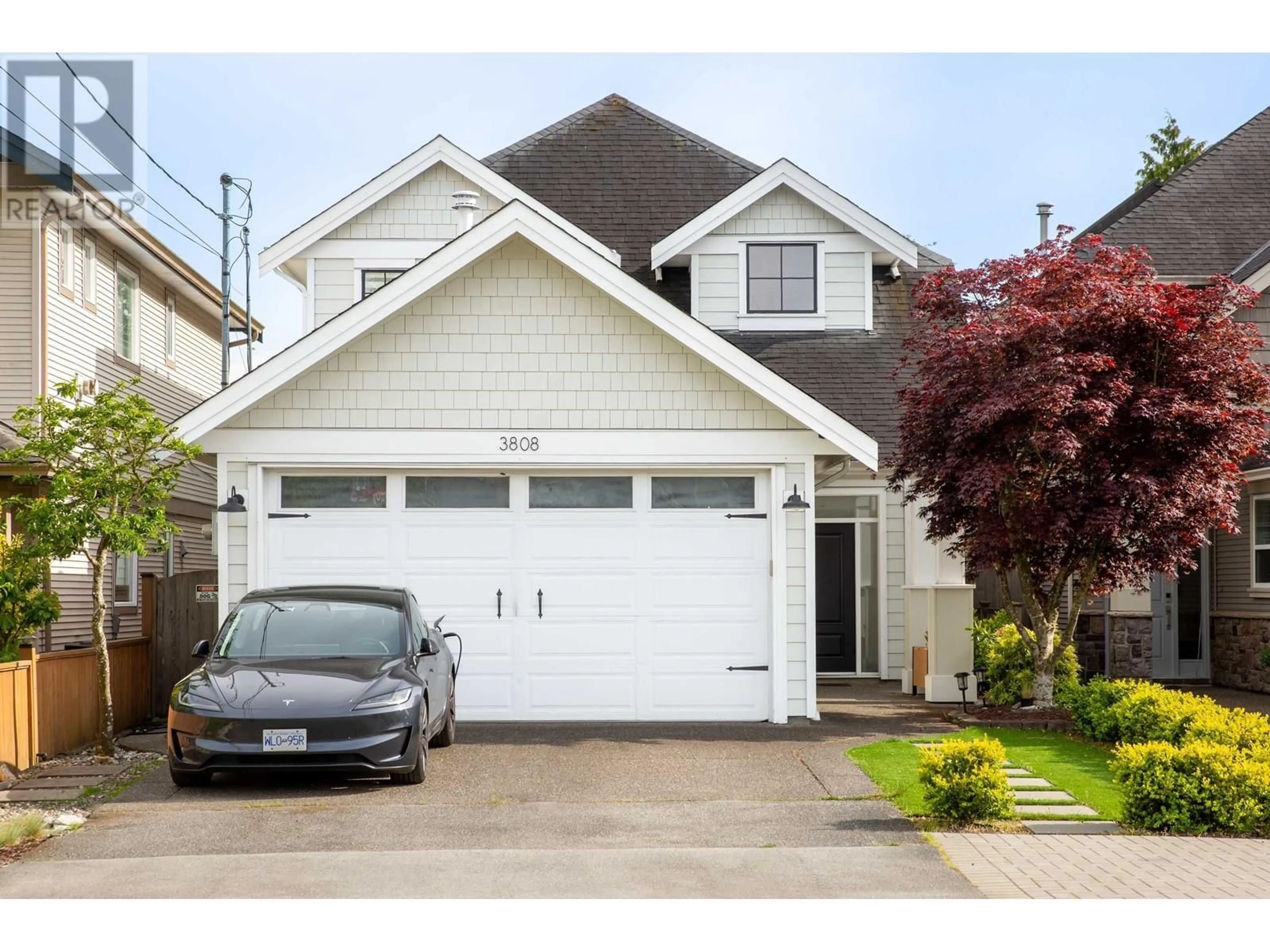 Home with vinyl exterior material, street for 3808 REGENT STREET, Richmond British Columbia V7E2N6