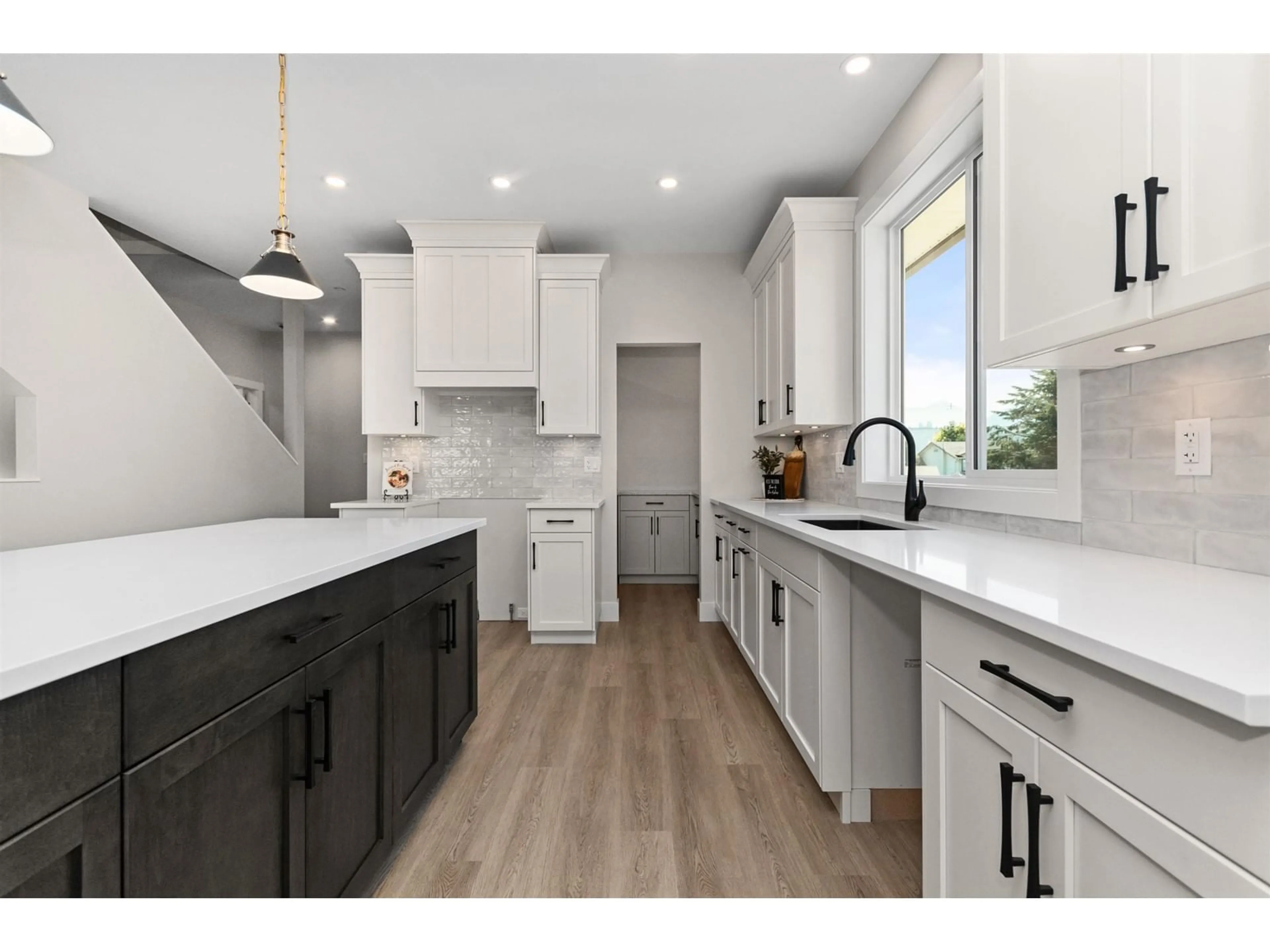 Open concept kitchen, unknown for 5951 CARTER ROAD, Chilliwack British Columbia V2R3J8