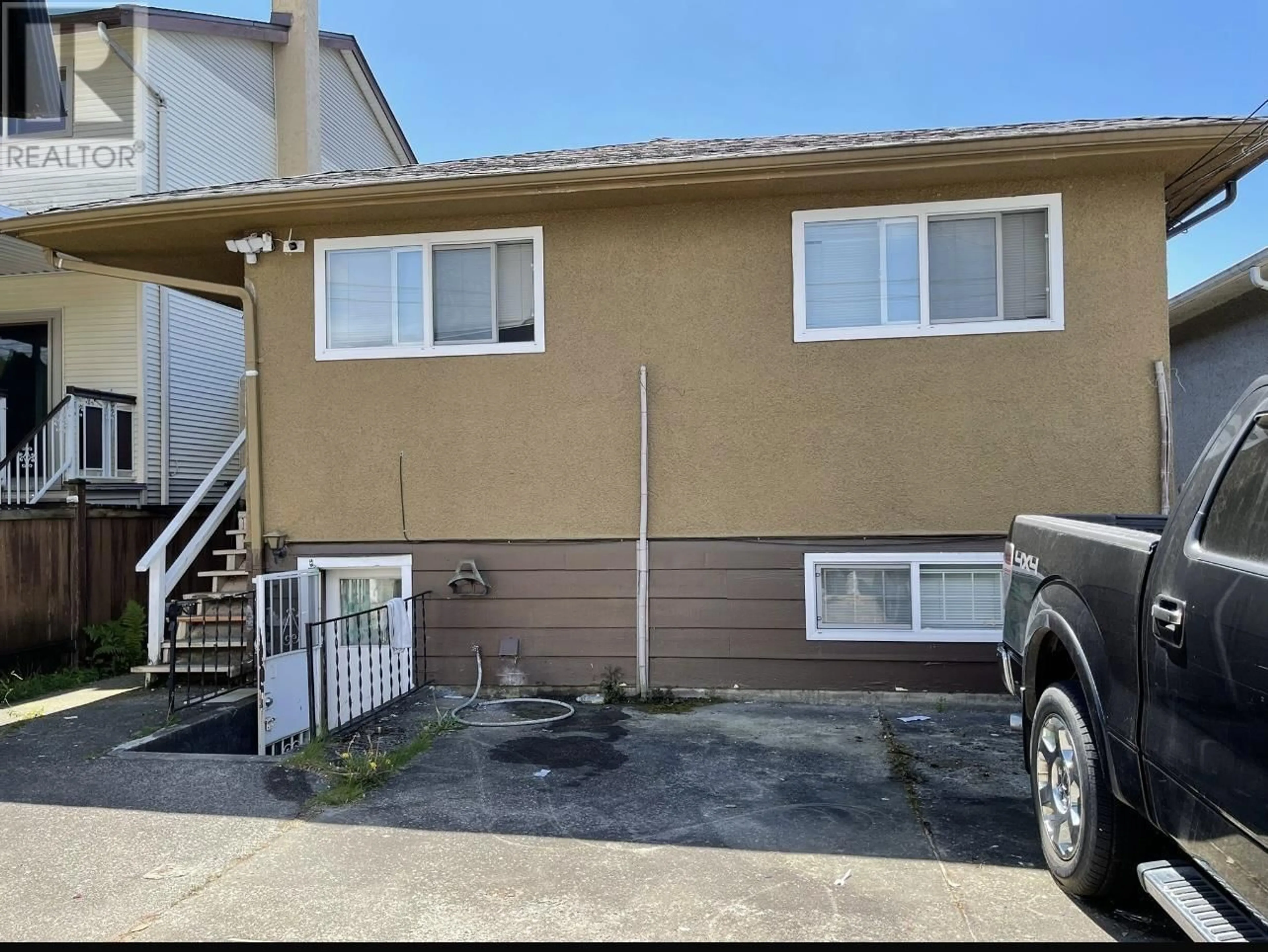 Unknown for 421 54TH AVENUE, Vancouver British Columbia V5X1L3