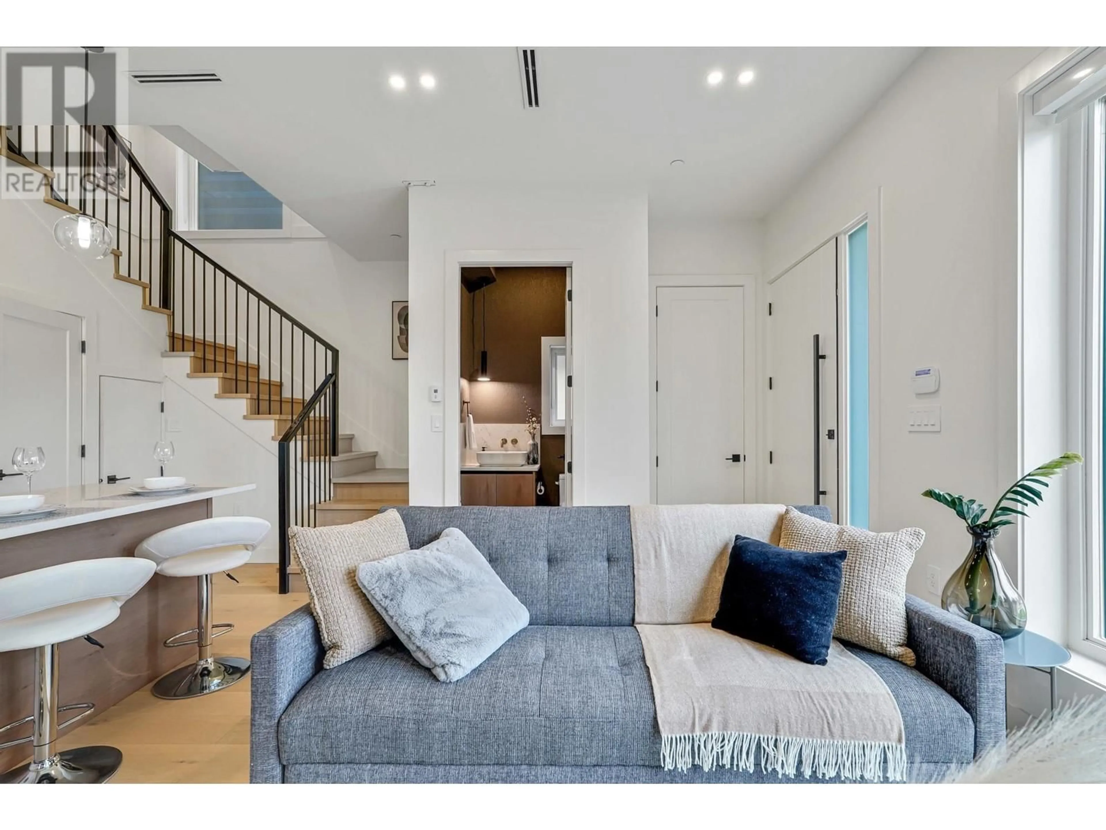 Living room with furniture, unknown for 785 SKEENA STREET, Vancouver British Columbia V5K4P4