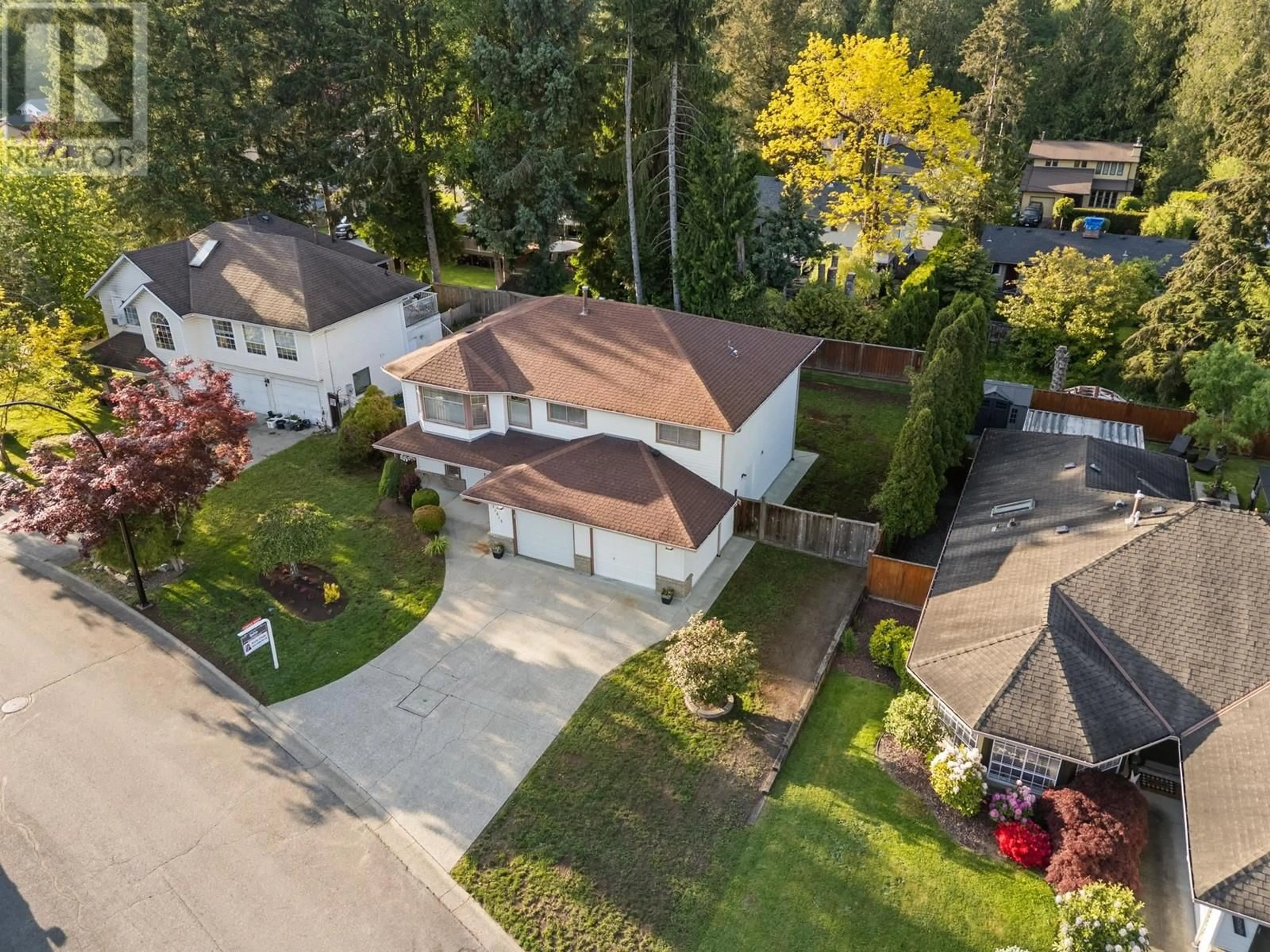 A pic from outside/outdoor area/front of a property/back of a property/a pic from drone, street for 23015 125A AVENUE, Maple Ridge British Columbia V2X0S6